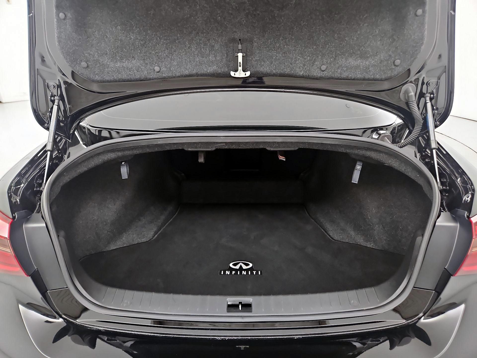 Thumbnail: 2023 INFINITI Q50 - 19