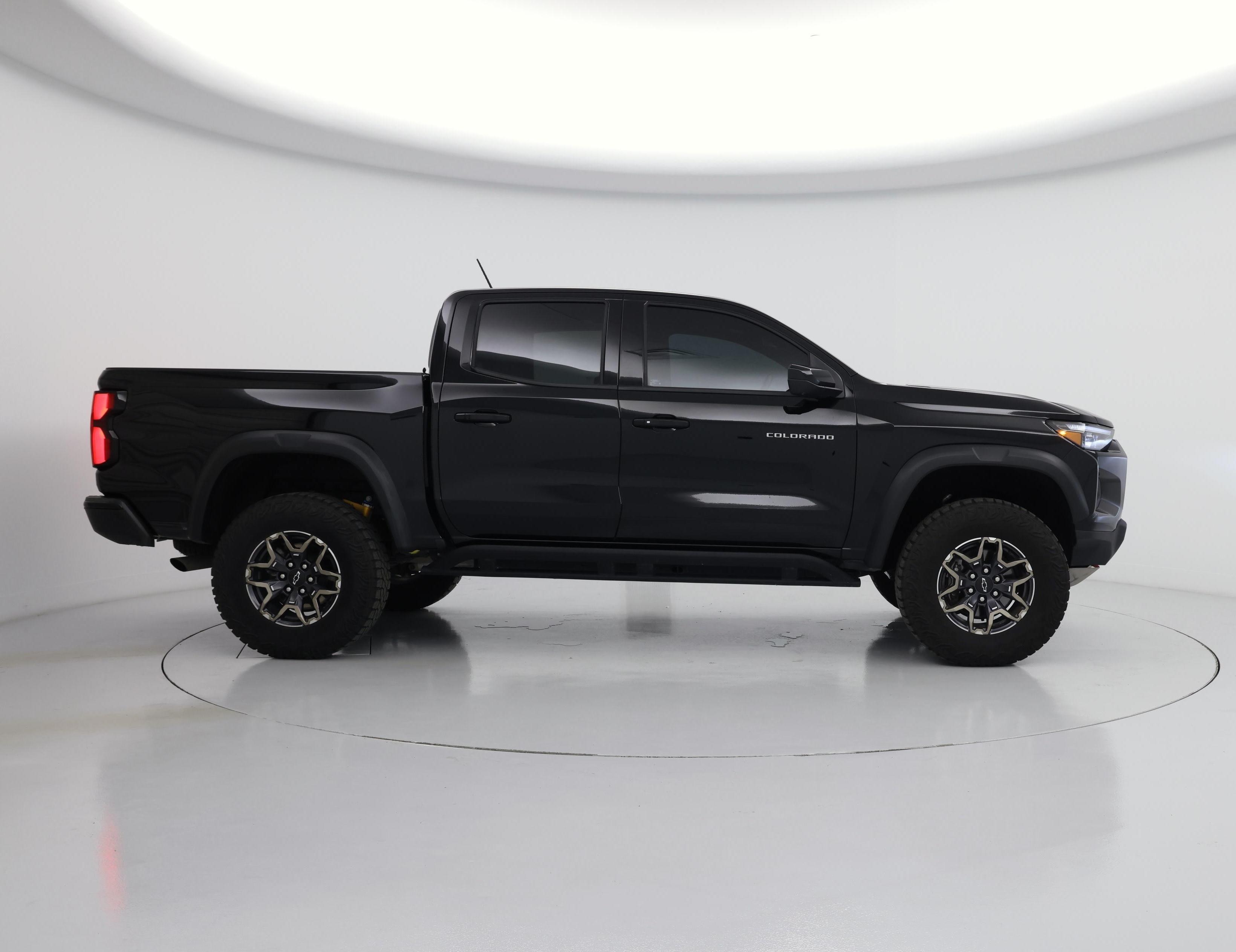 Thumbnail: 2024 Chevrolet Colorado - 7