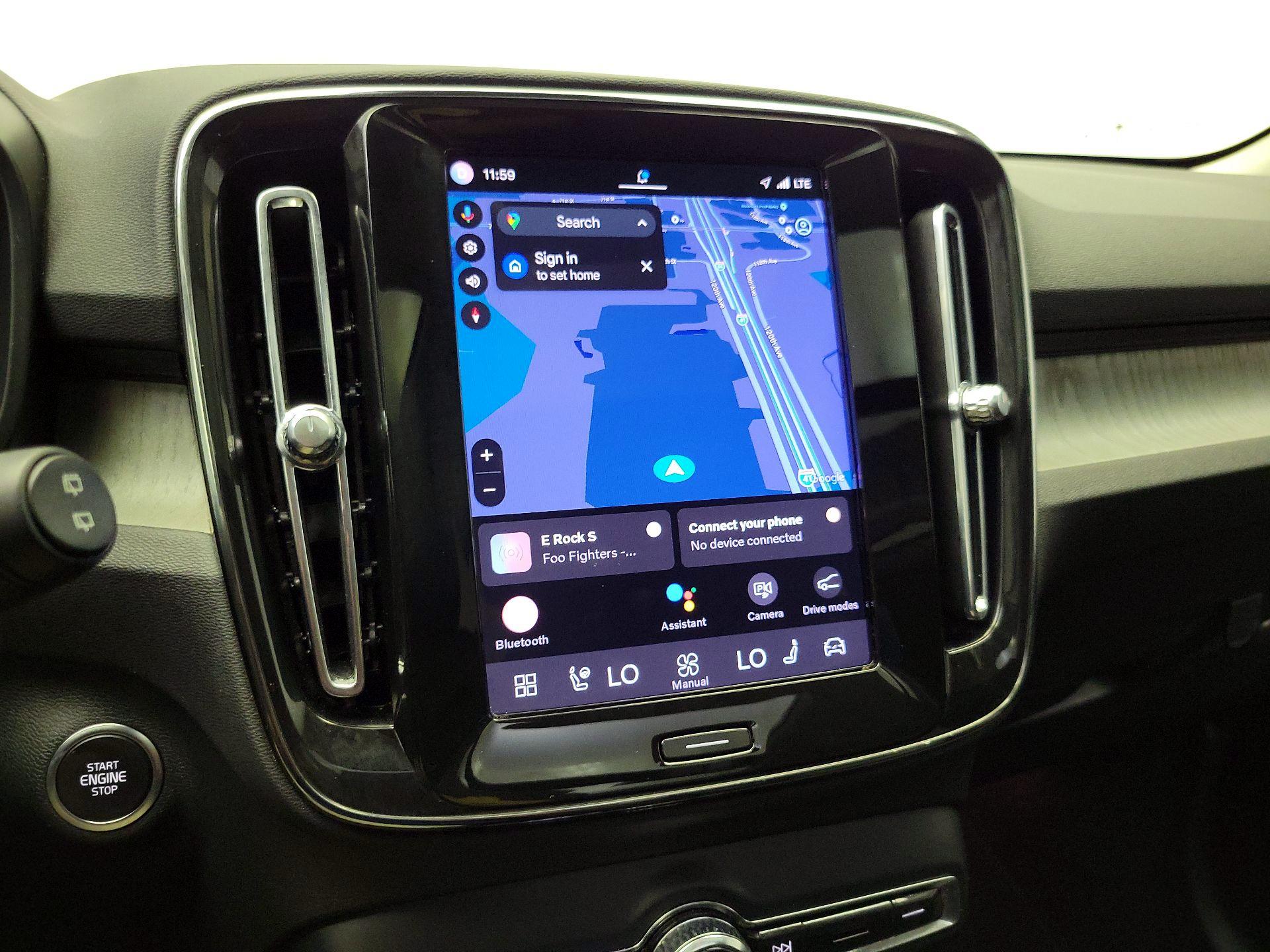 Thumbnail: 2024 Volvo XC40 - 14