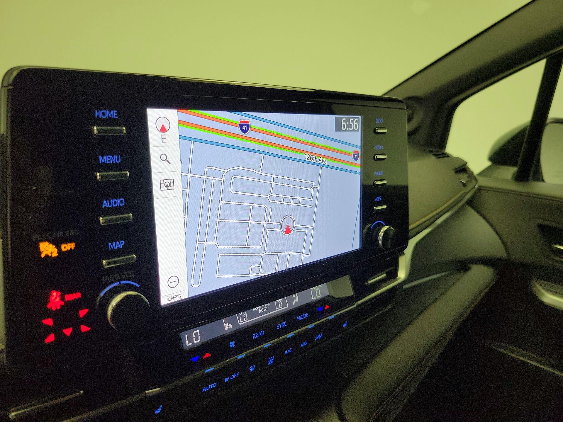 Thumbnail: 2024 Toyota Sienna - 14