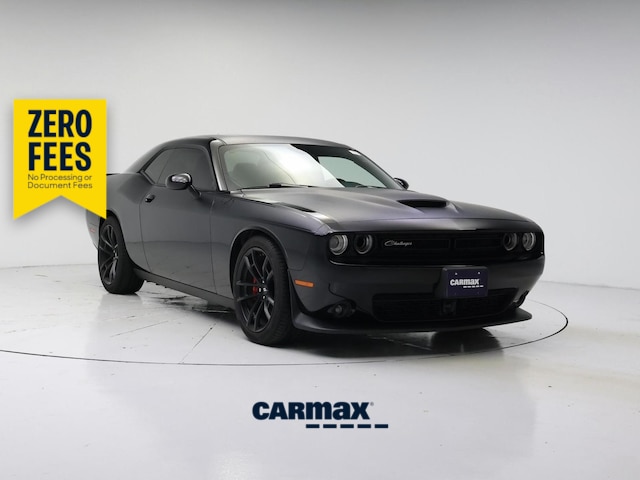 Black 2022 Dodge Challenger Coupe Rear-Wheel Drive Automatic