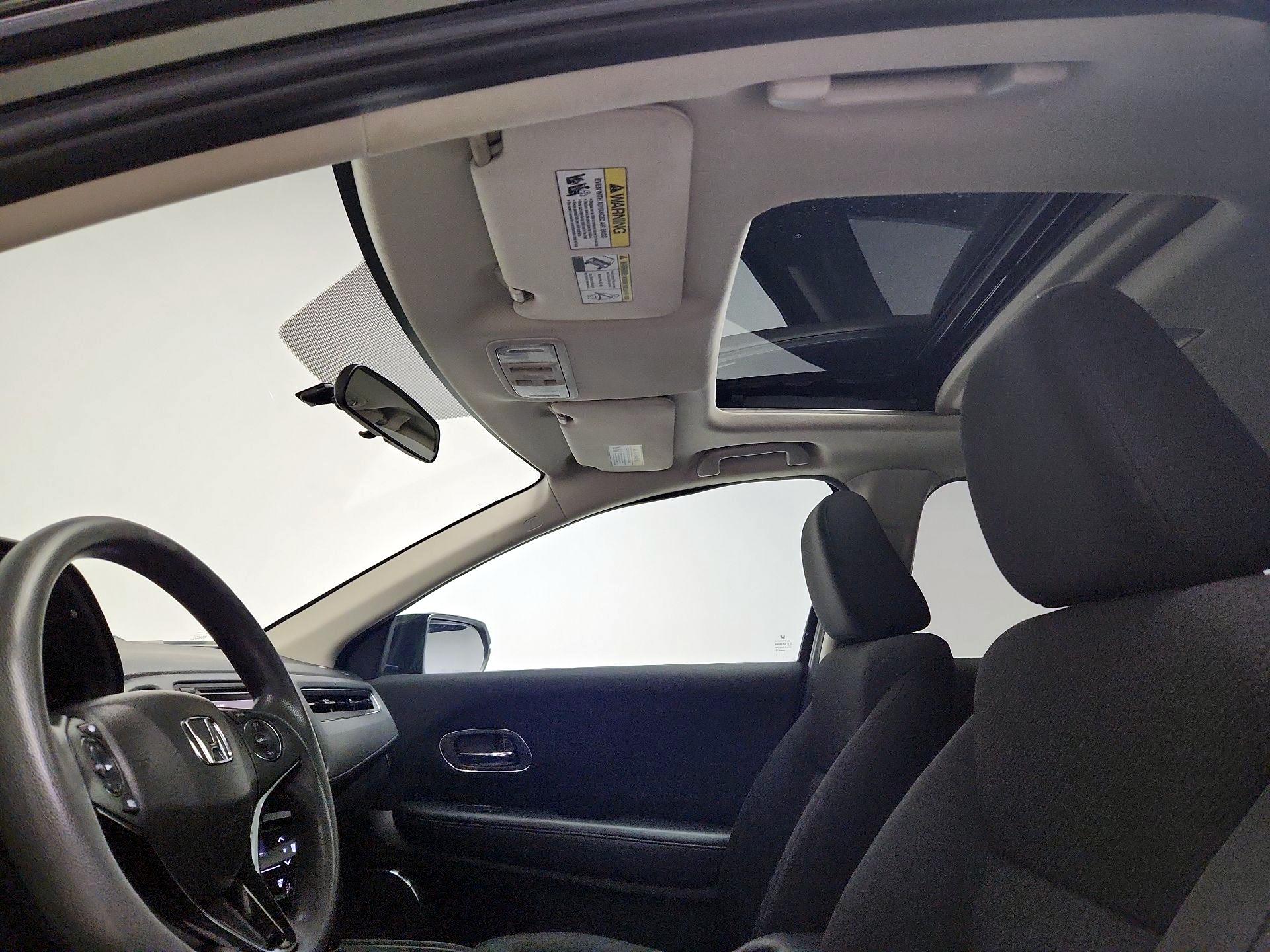 Thumbnail: 2016 Honda HR-V - 19