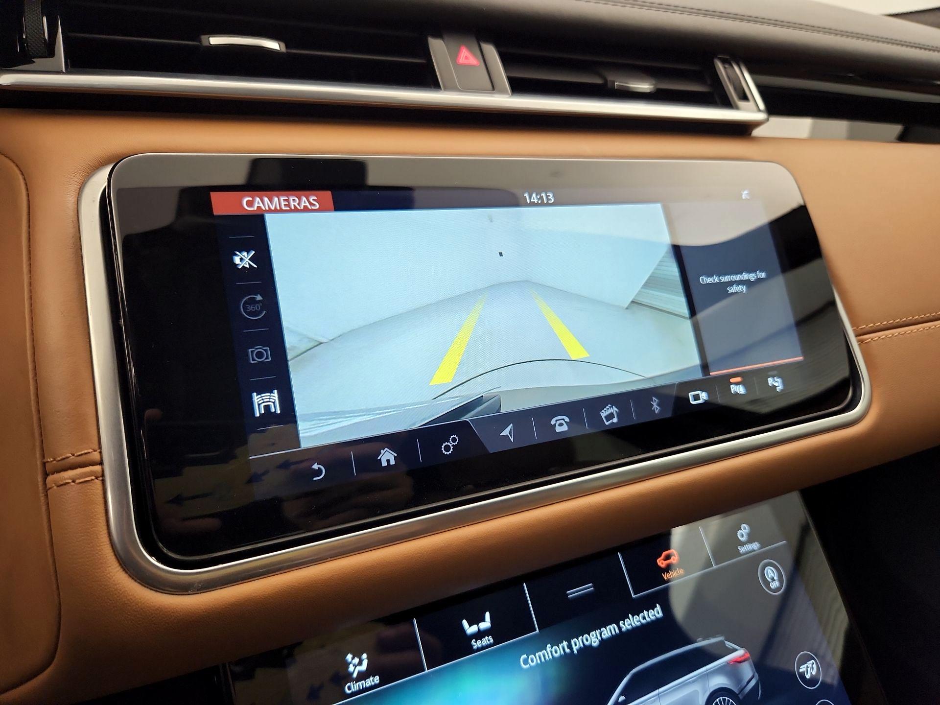Thumbnail: 2020 Land Rover Range Rover Velar - 15