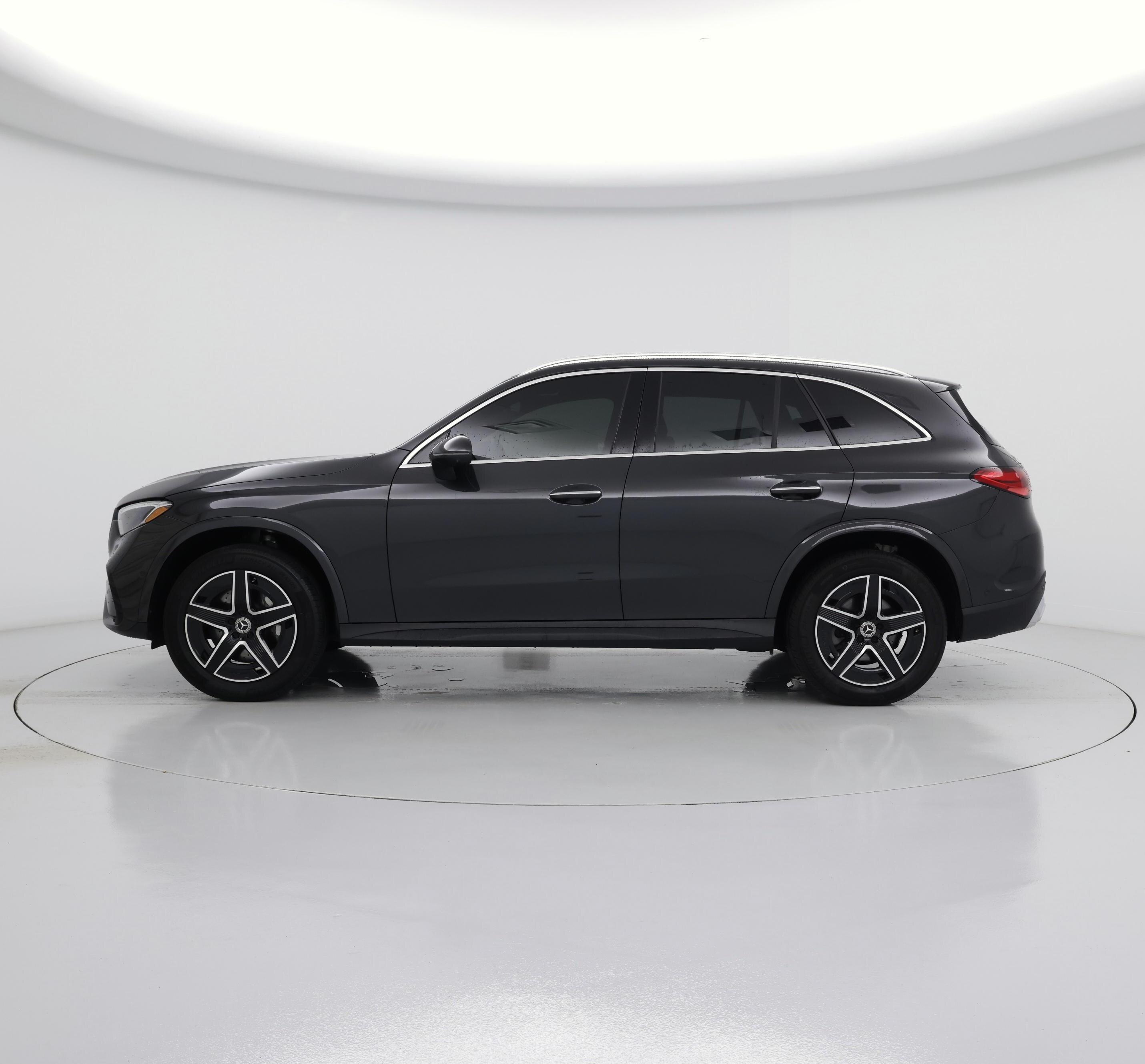 Thumbnail: 2025 Mercedes-Benz GLC - 3