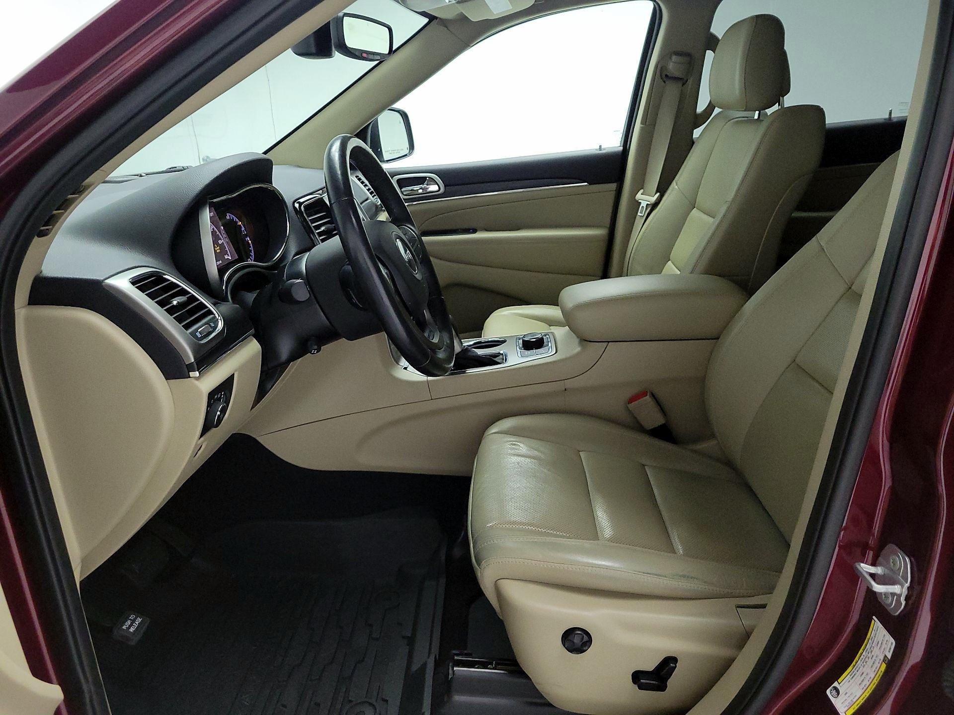 Thumbnail: 2019 Jeep Grand Cherokee - 11