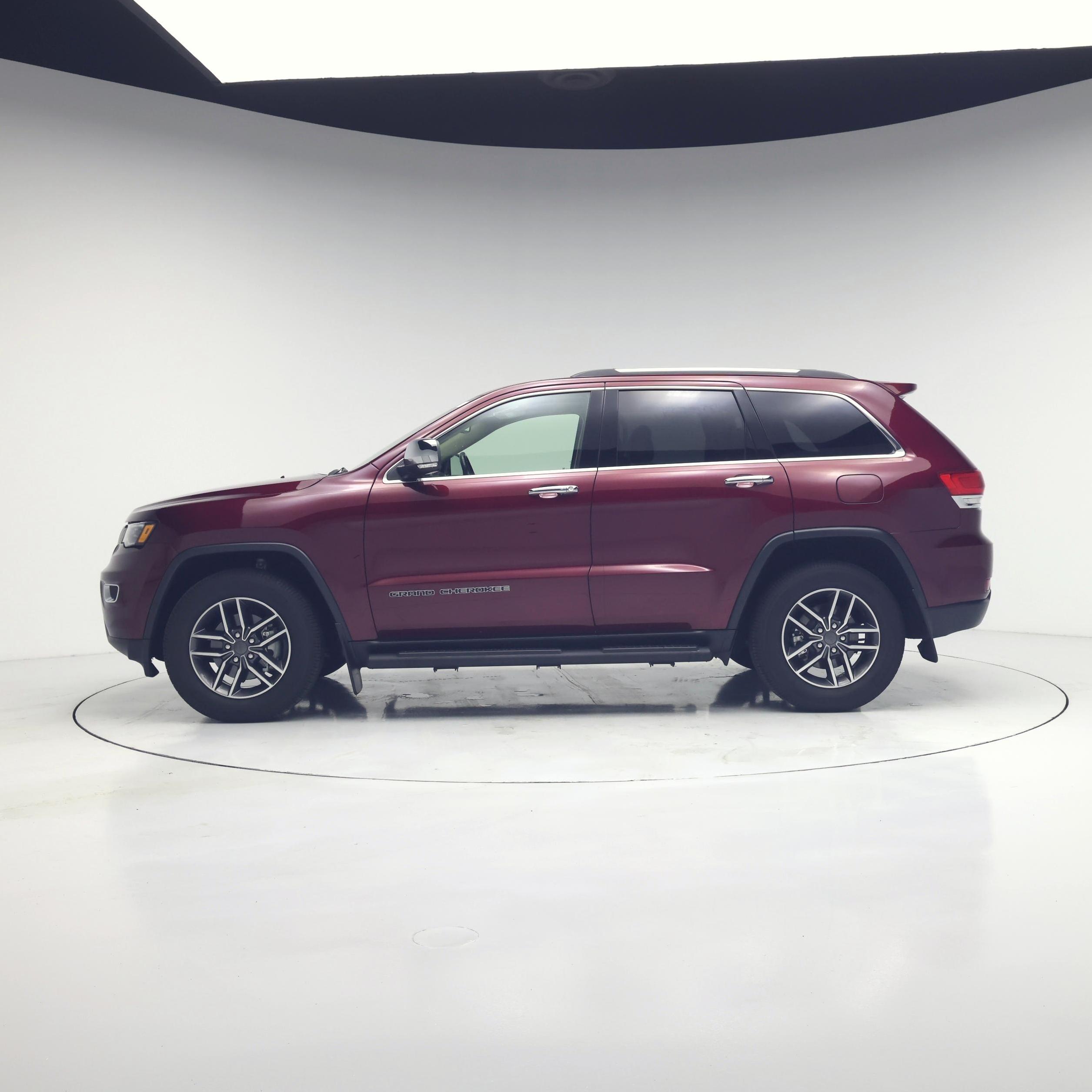 Thumbnail: 2019 Jeep Grand Cherokee - 3