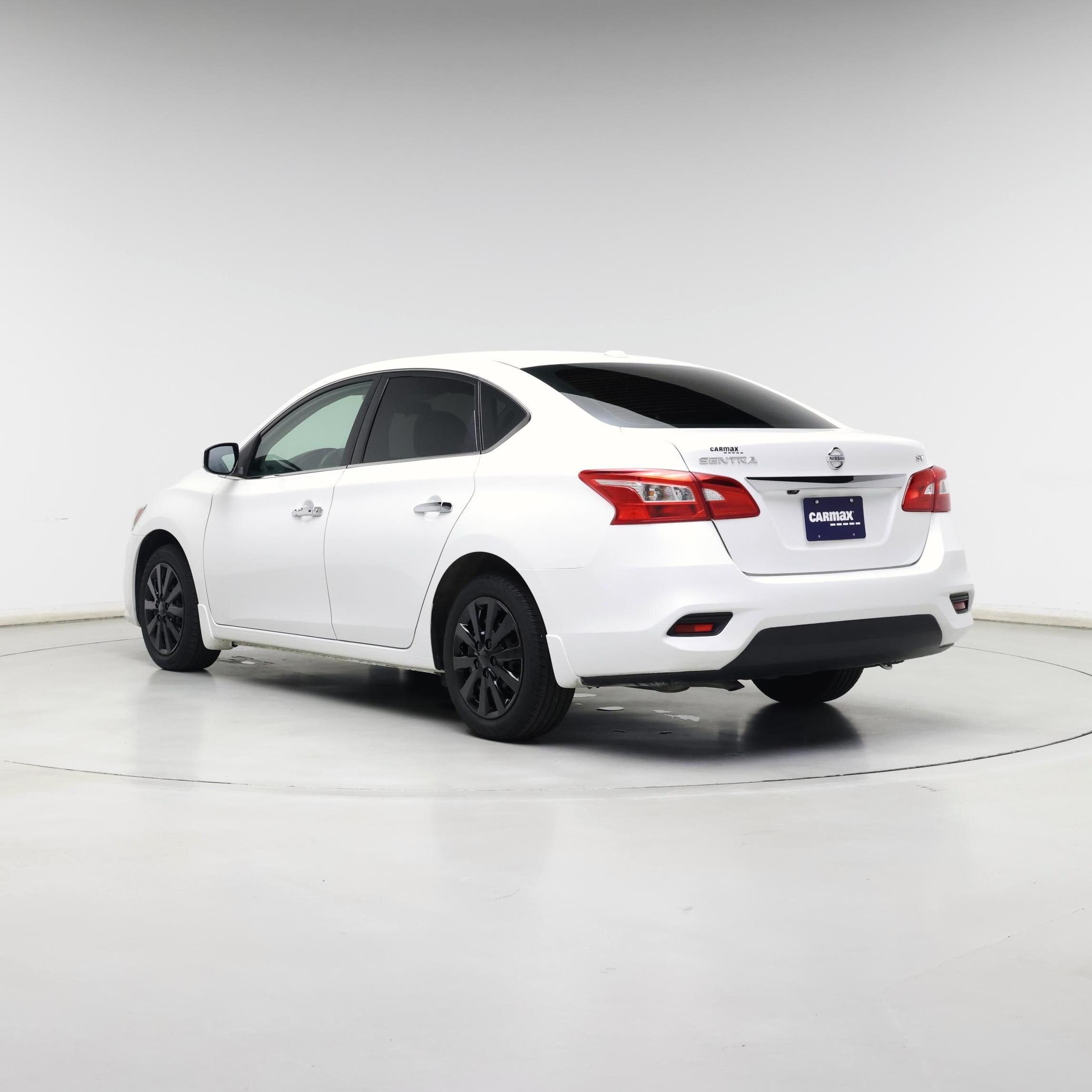 Thumbnail: 2017 Nissan Sentra - 2
