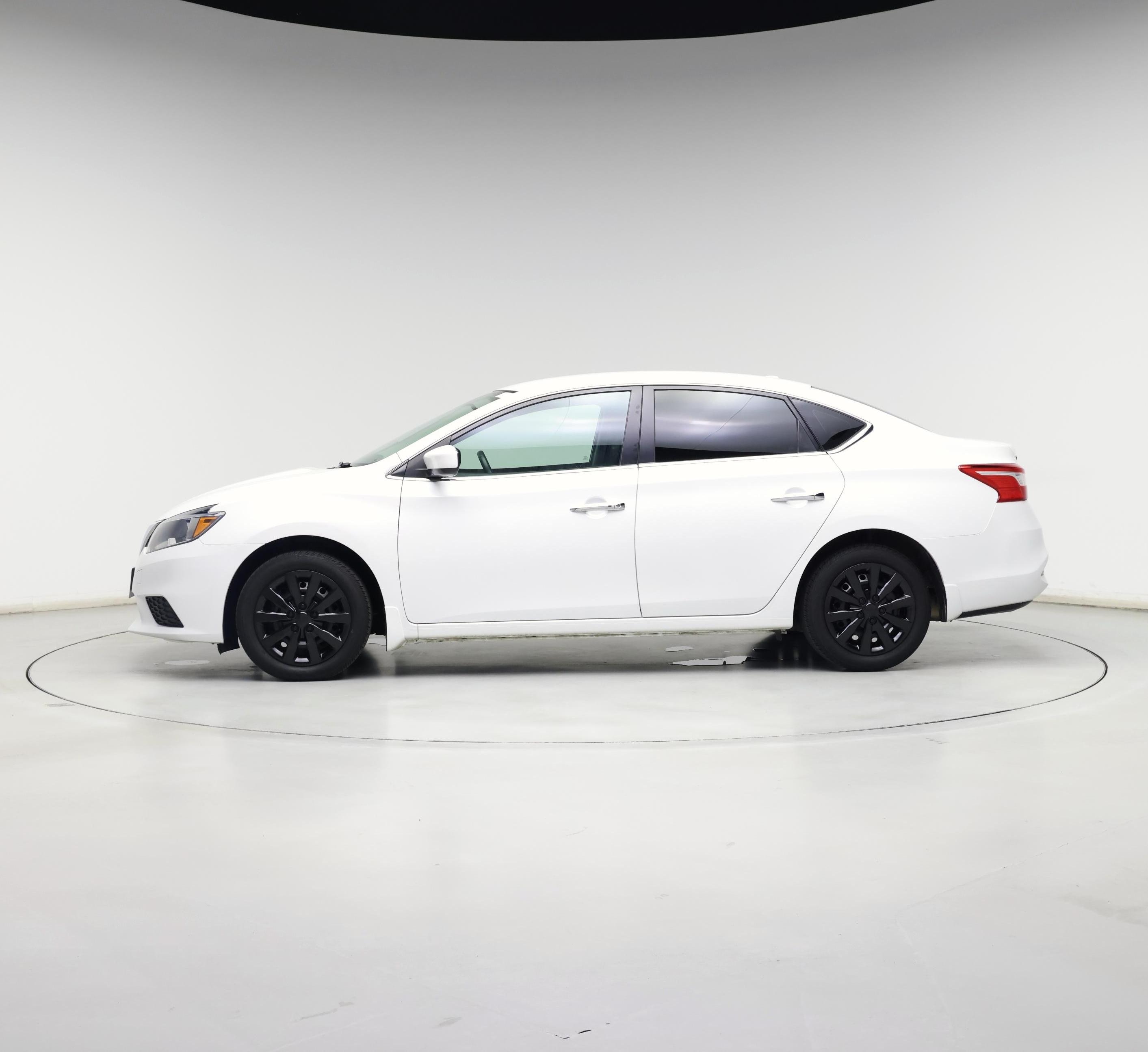 Thumbnail: 2017 Nissan Sentra - 3
