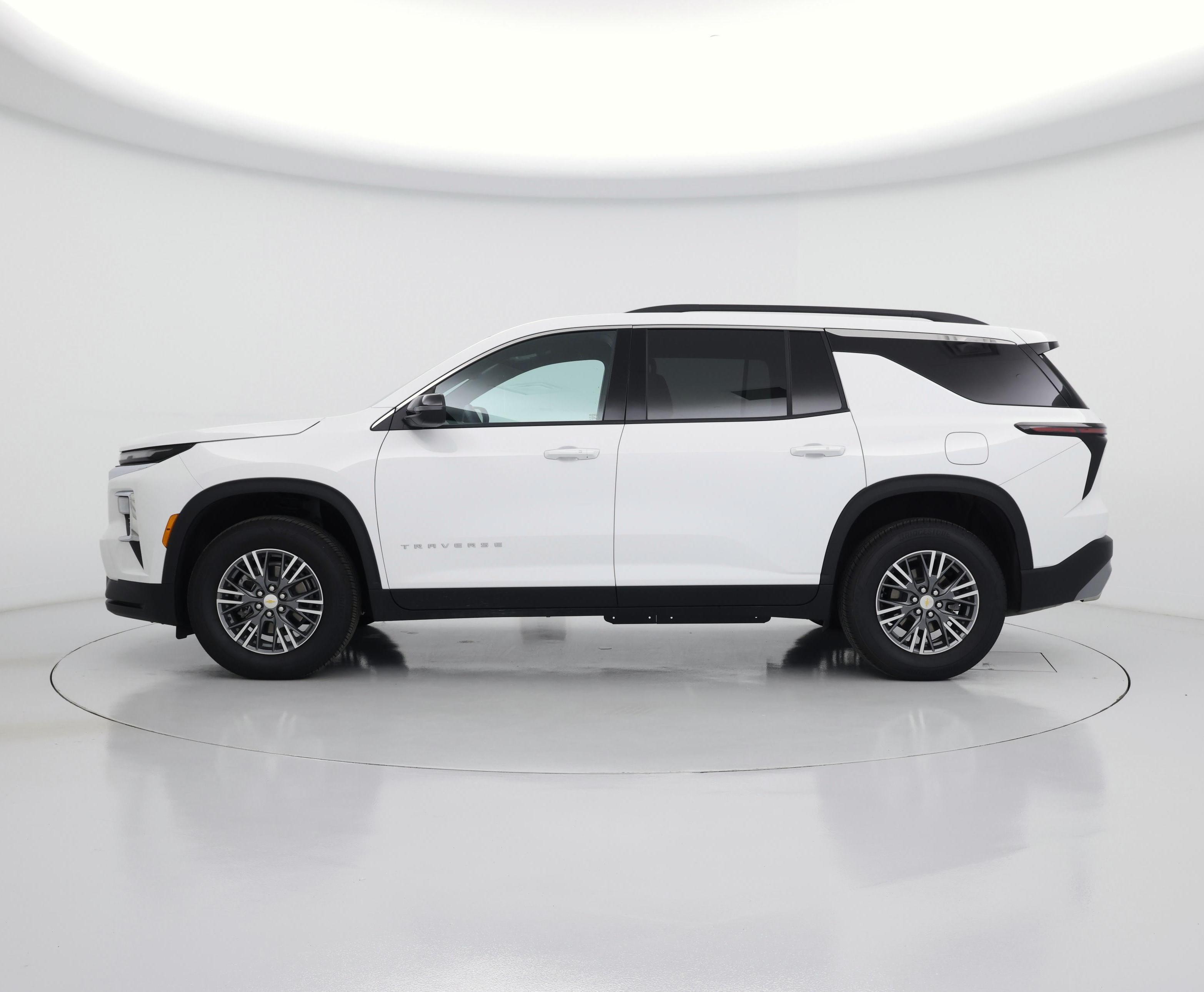 Thumbnail: 2026 Chevrolet Traverse - 3