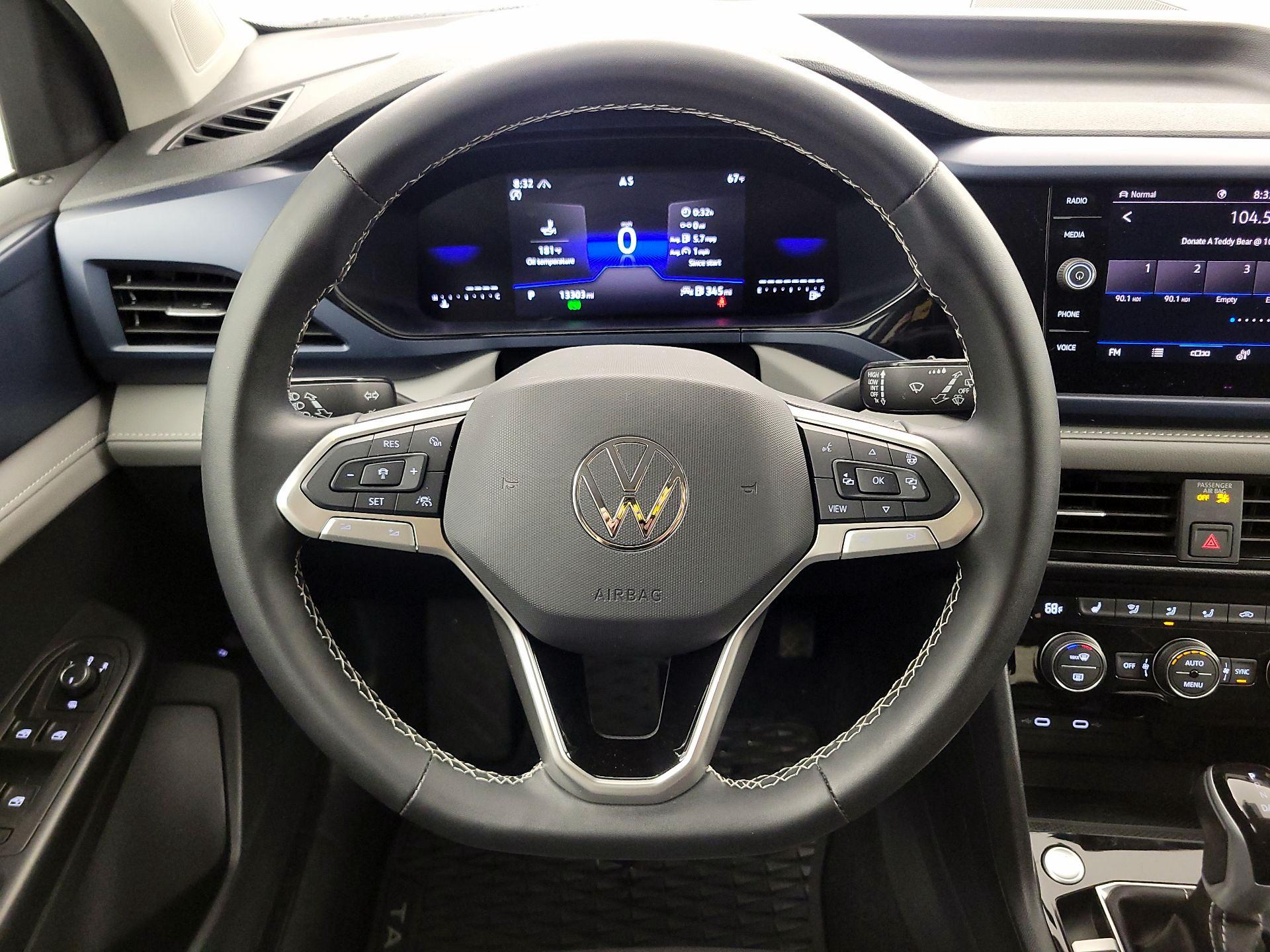 Thumbnail: 2024 Volkswagen Taos - 10