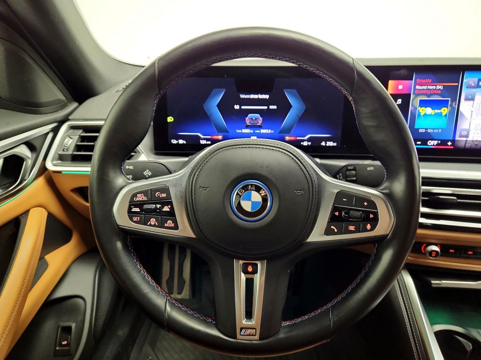 2023 BMW i4 M50 - Photo 11
