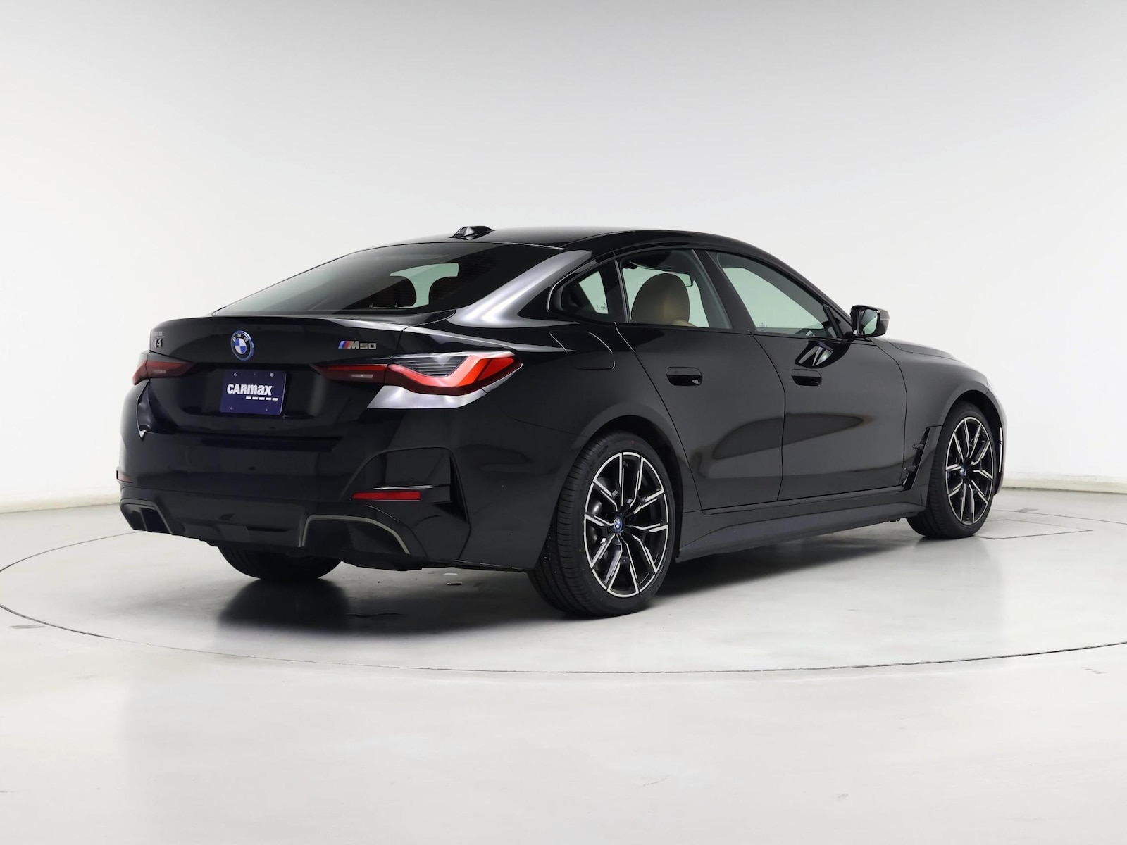 2023 BMW i4 M50 - Photo 9