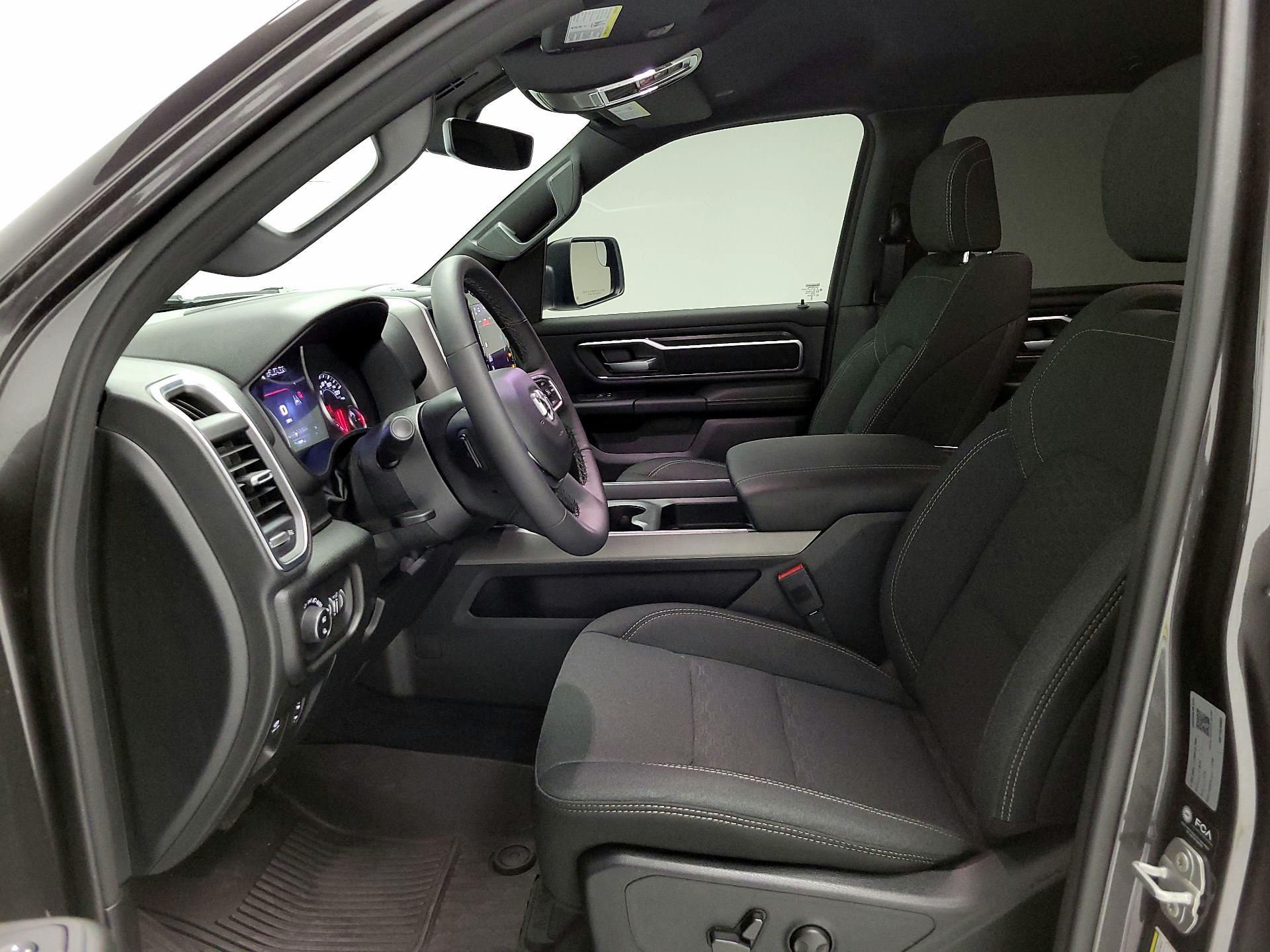 Thumbnail: 2025 RAM 1500 - 11