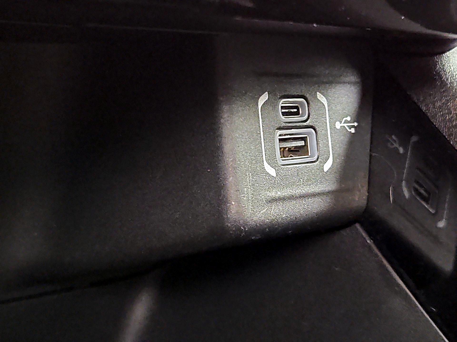 Thumbnail: 2023 Jeep Compass - 18