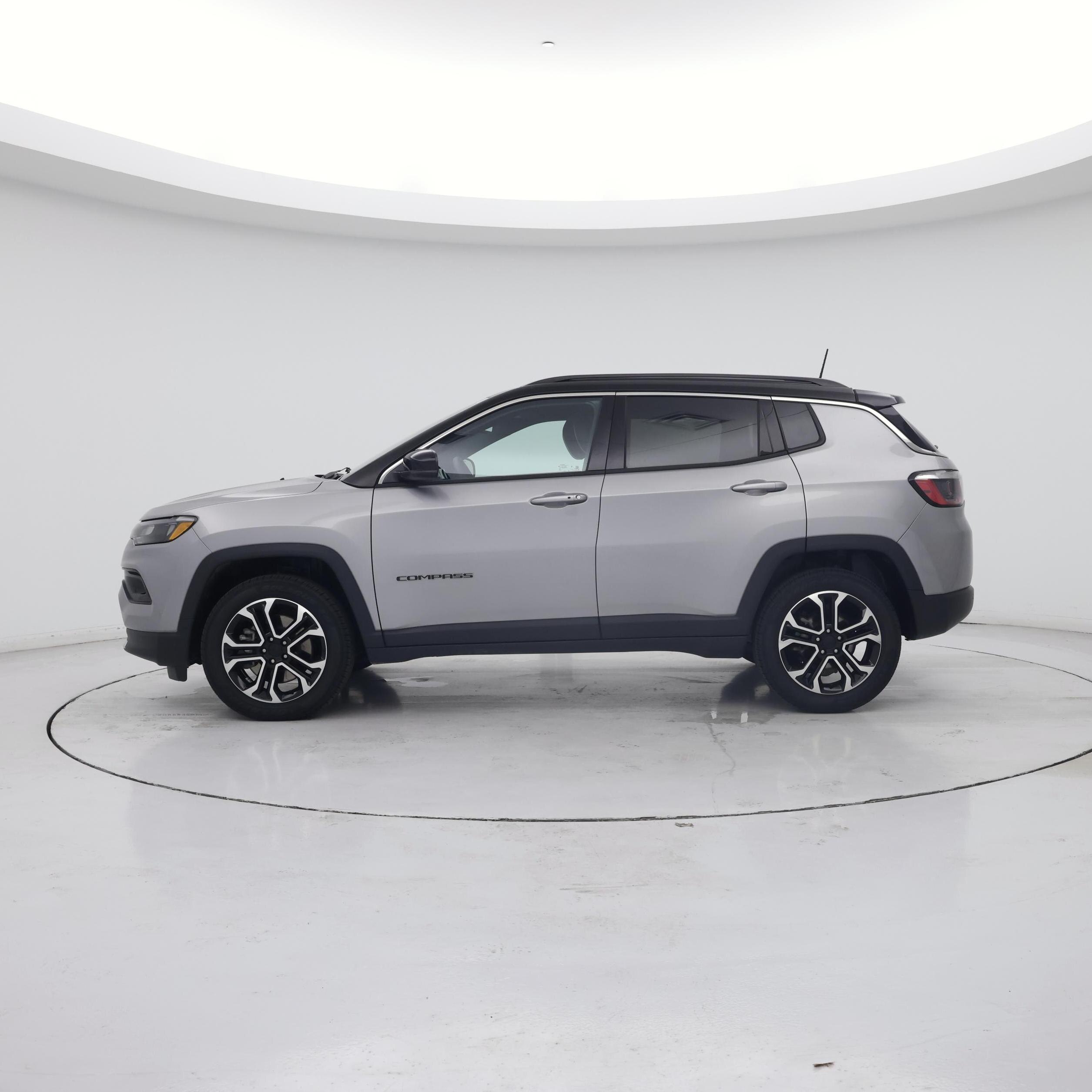 Thumbnail: 2023 Jeep Compass - 3
