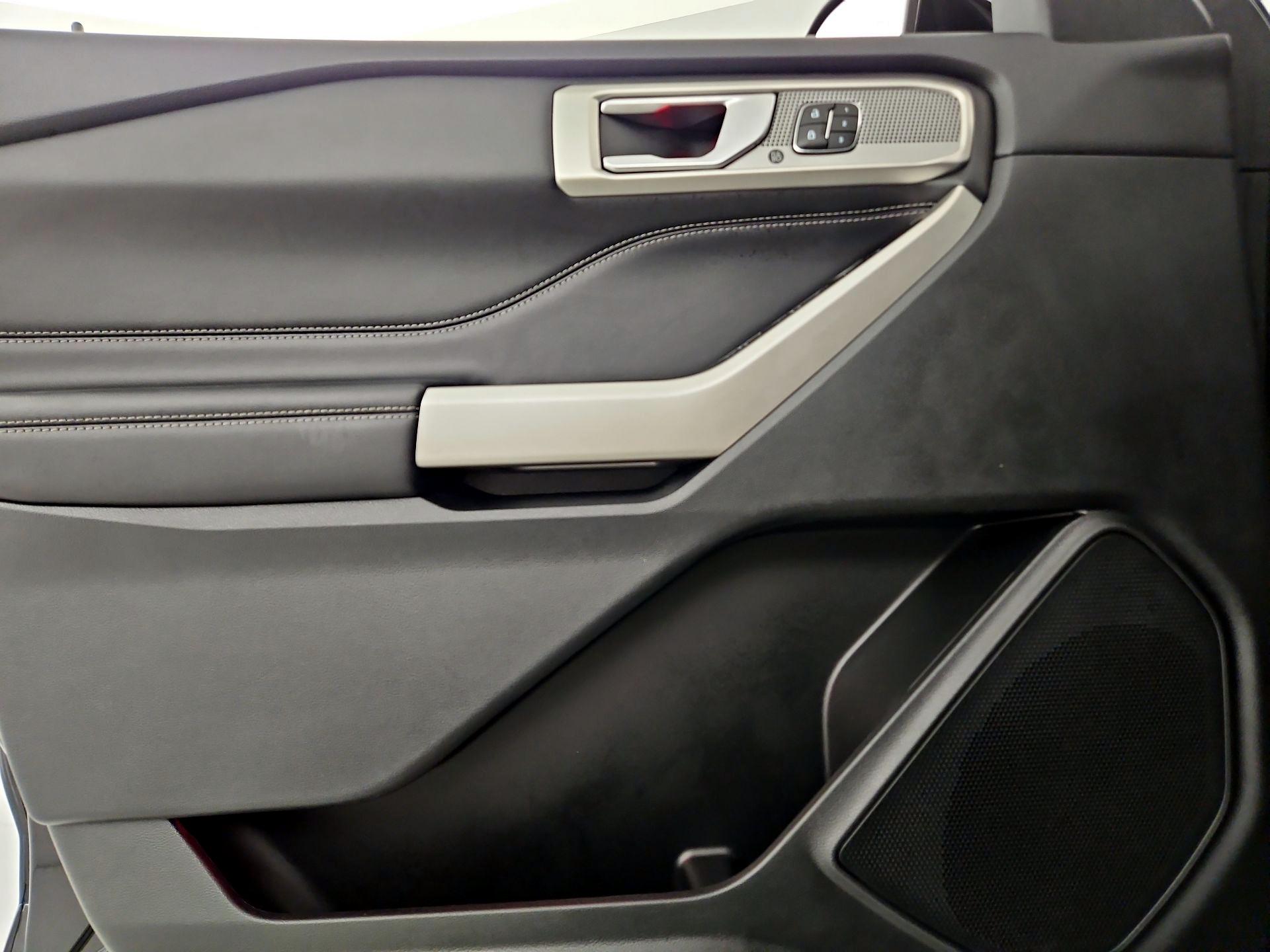 Thumbnail: 2023 Ford Explorer - 10