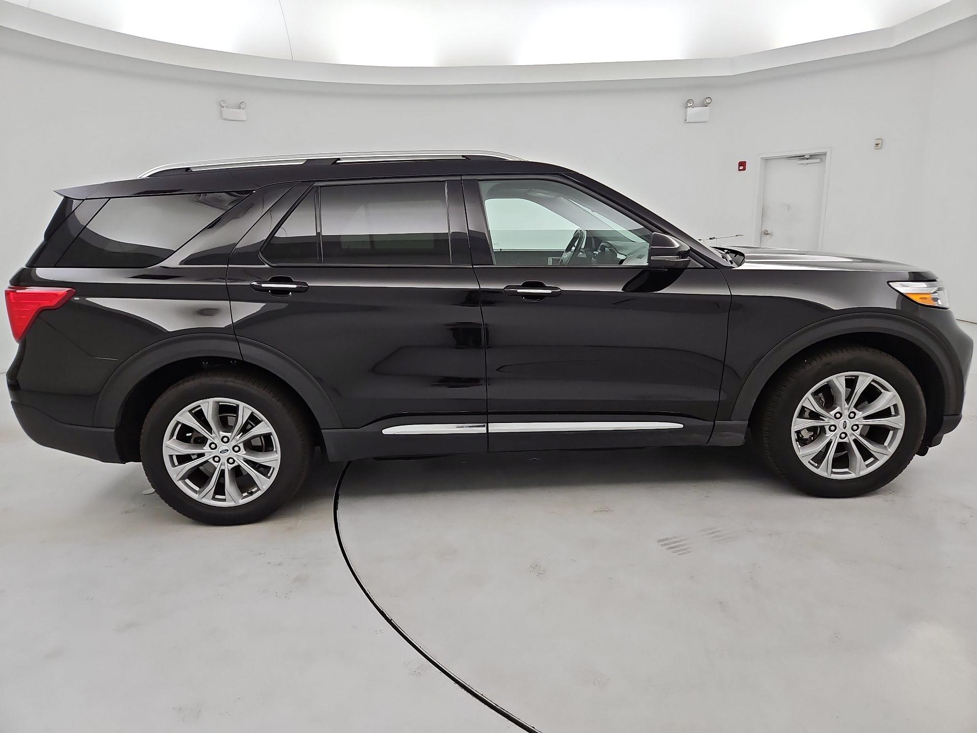 Thumbnail: 2023 Ford Explorer - 4