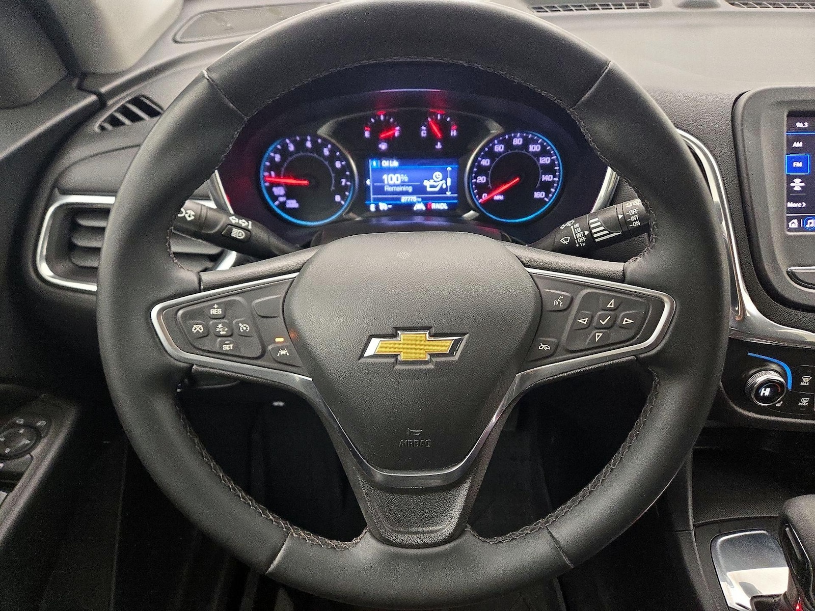 2023 Chevrolet Equinox LT - Photo 11