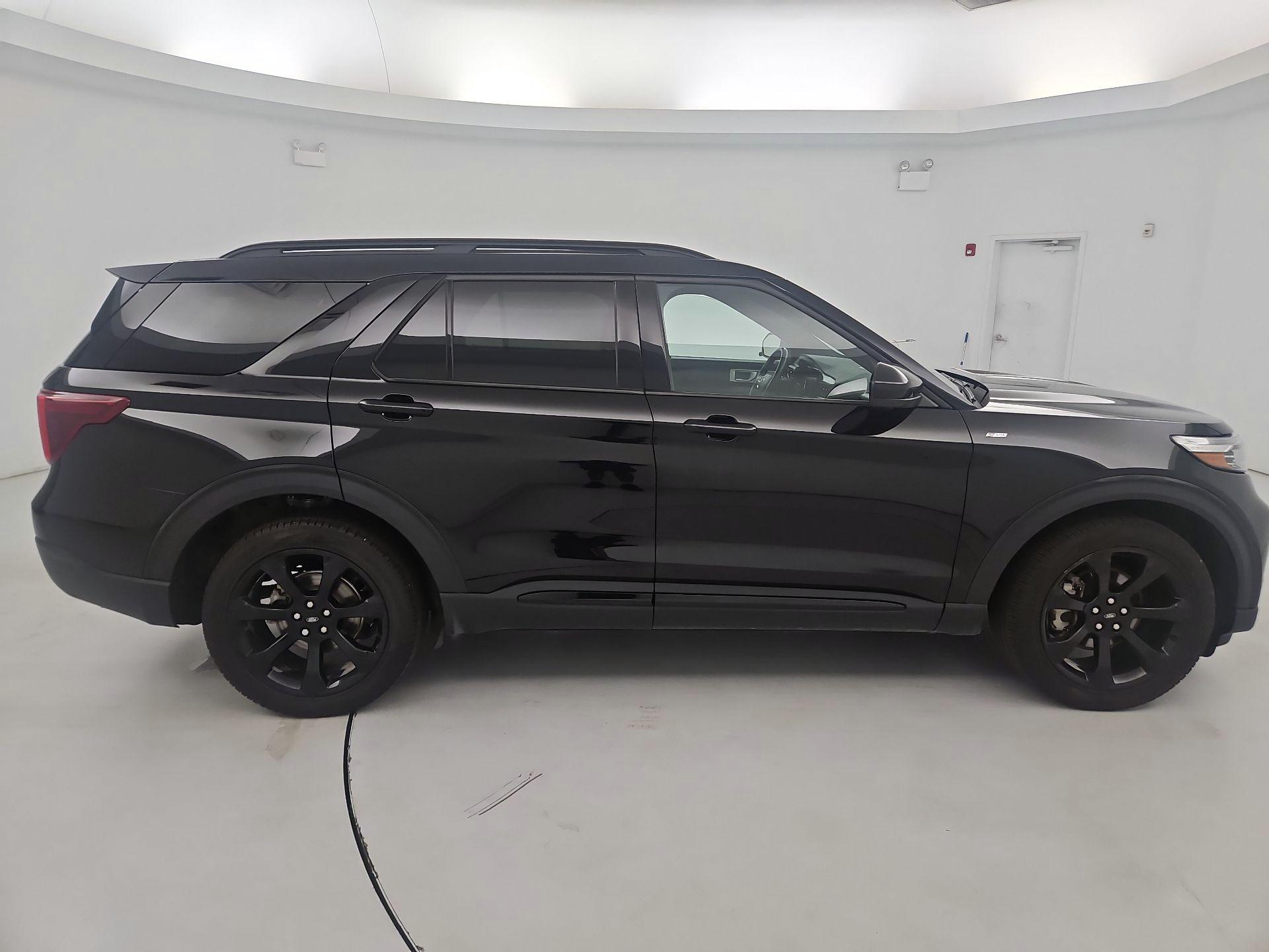 Thumbnail: 2024 Ford Explorer - 4