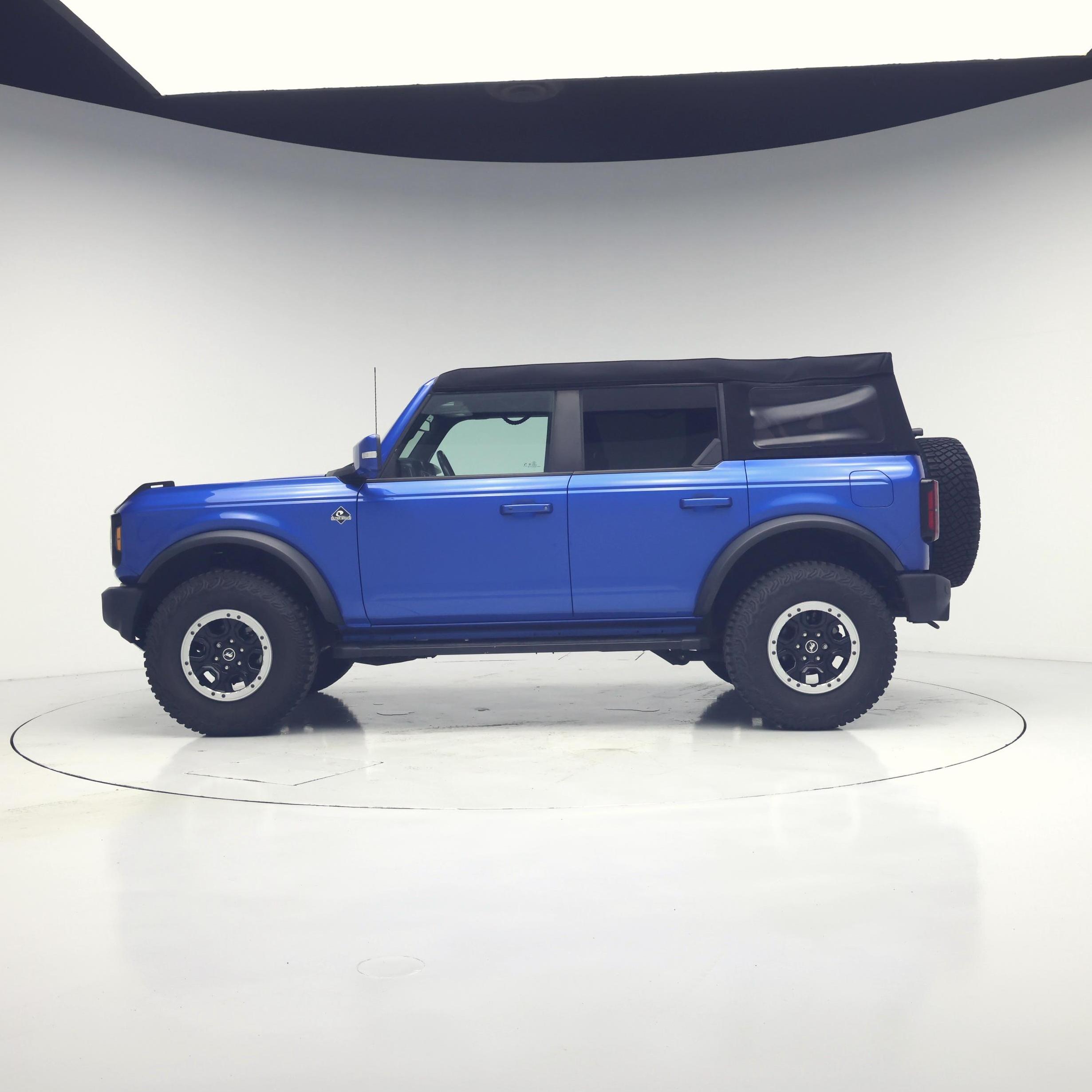 Thumbnail: 2023 Ford Bronco - 3