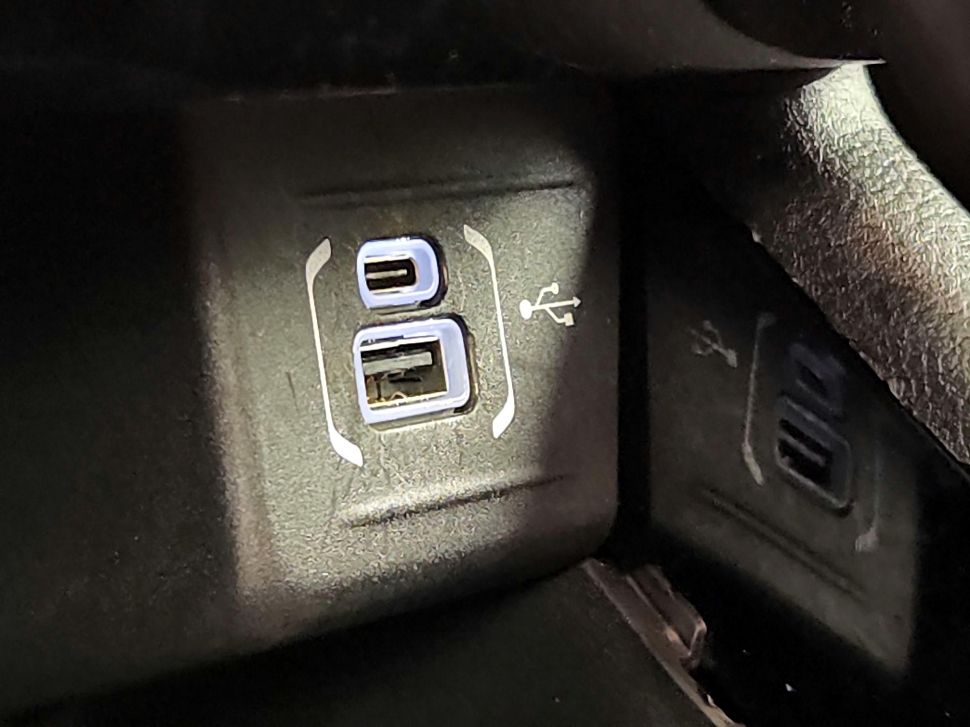 Thumbnail: 2022 Jeep Compass - 18