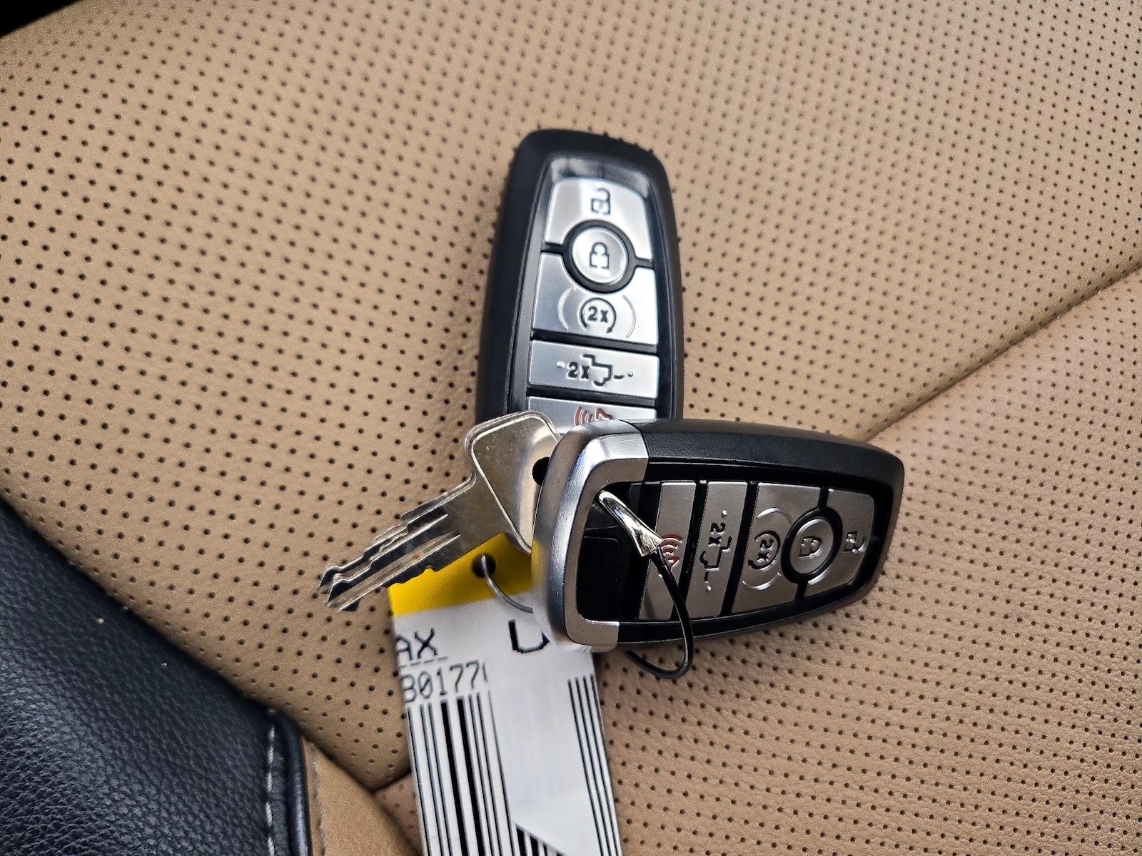 2023 Ford F-150 Lariat - Photo 25