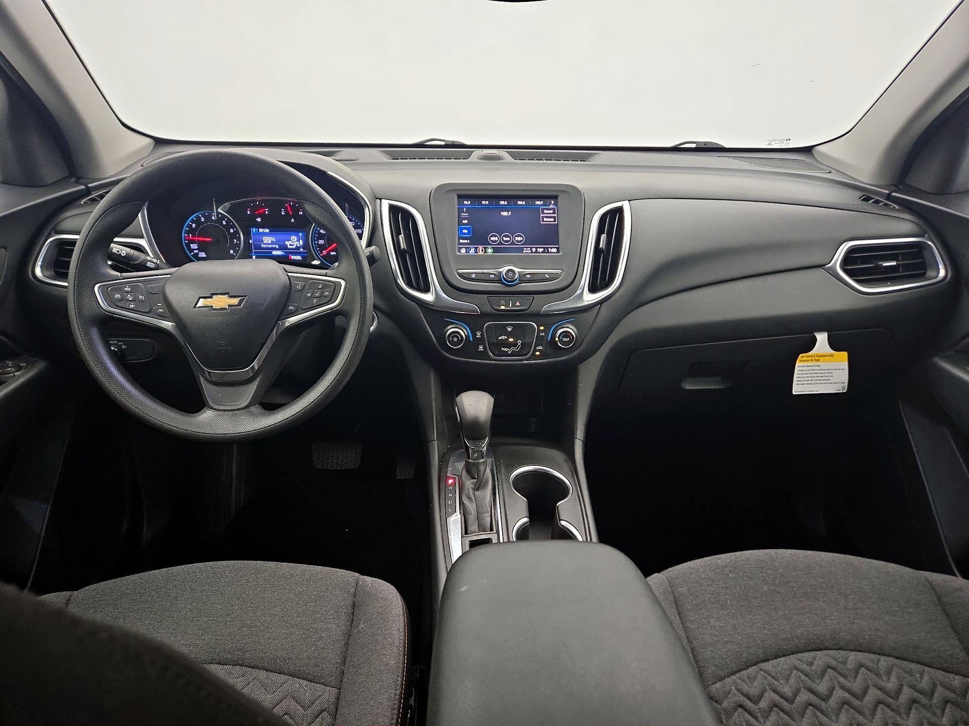 Thumbnail: 2022 Chevrolet Equinox - 9