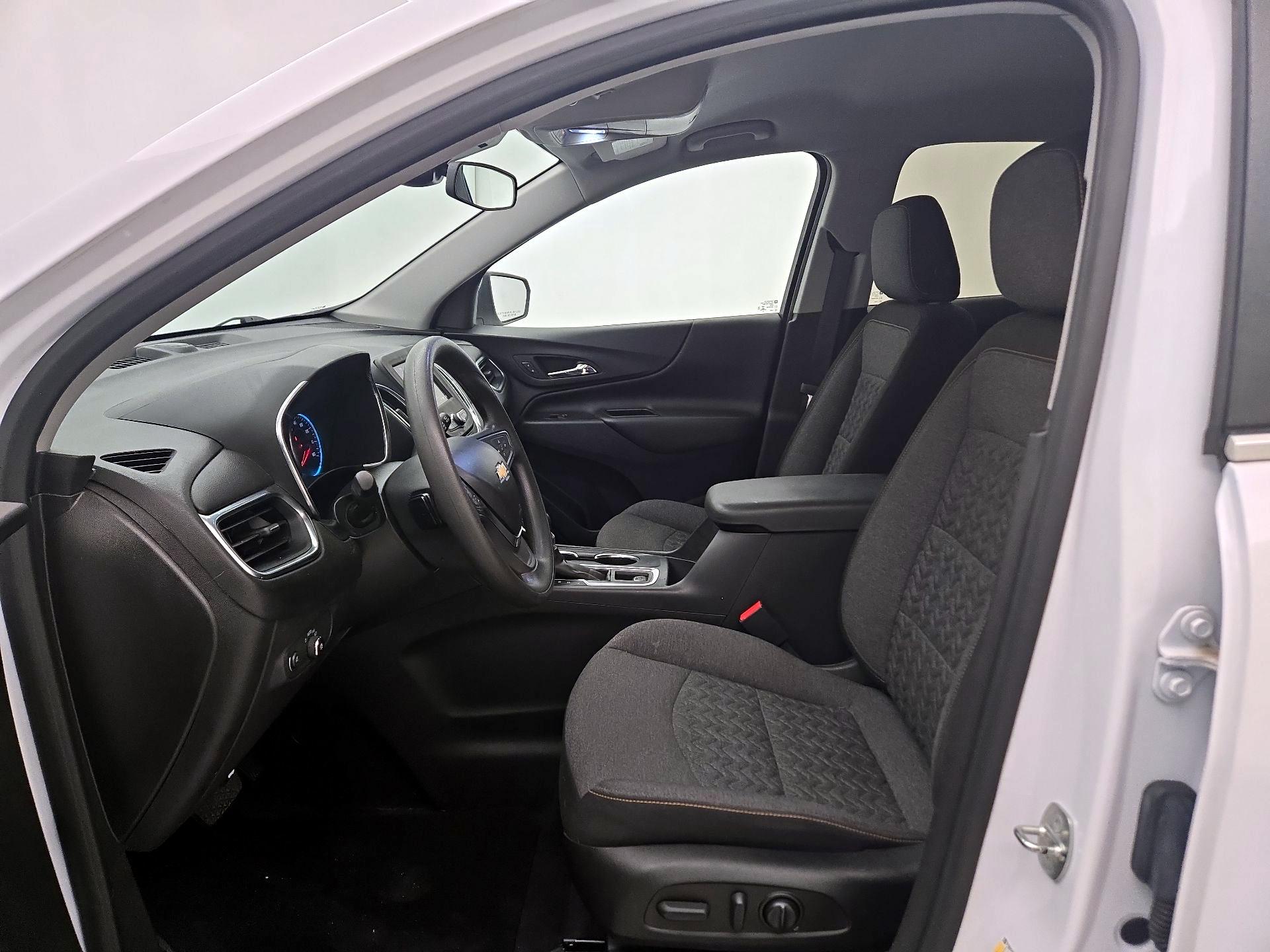 Thumbnail: 2022 Chevrolet Equinox - 11