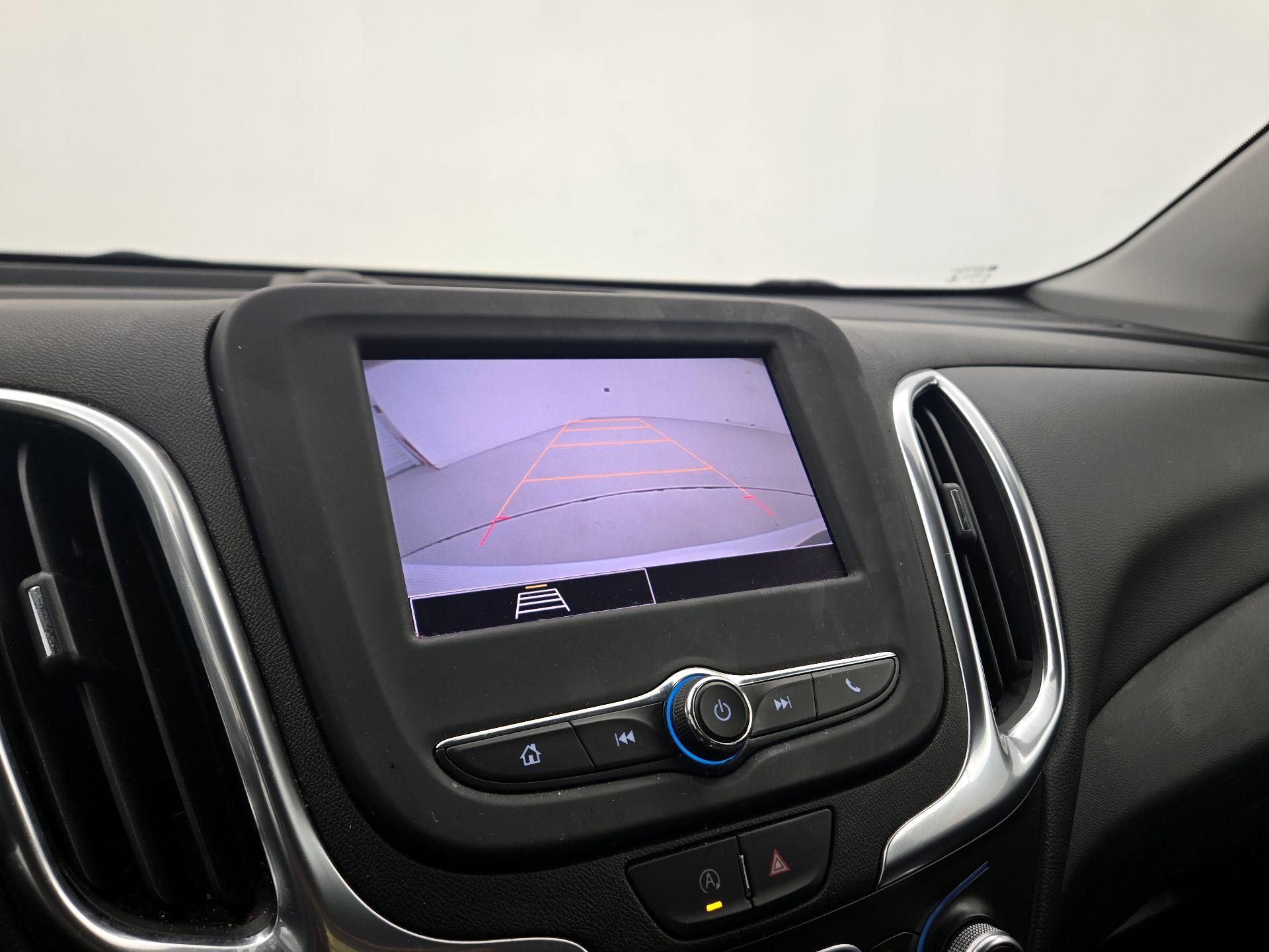 Thumbnail: 2022 Chevrolet Equinox - 14