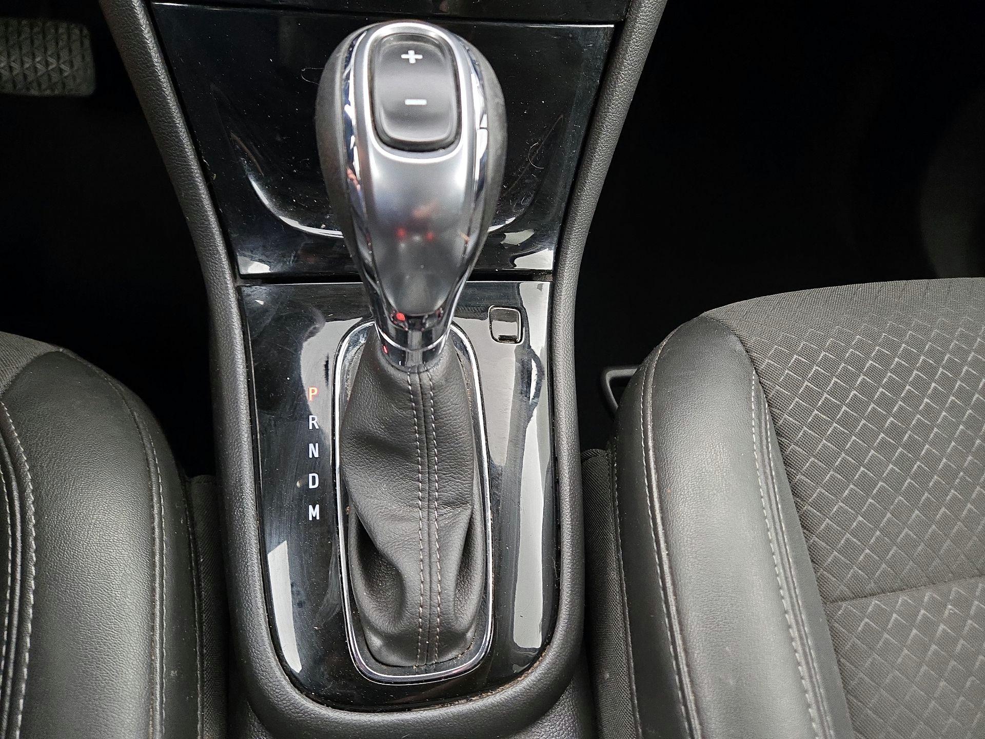 Thumbnail: 2021 Buick Encore - 17