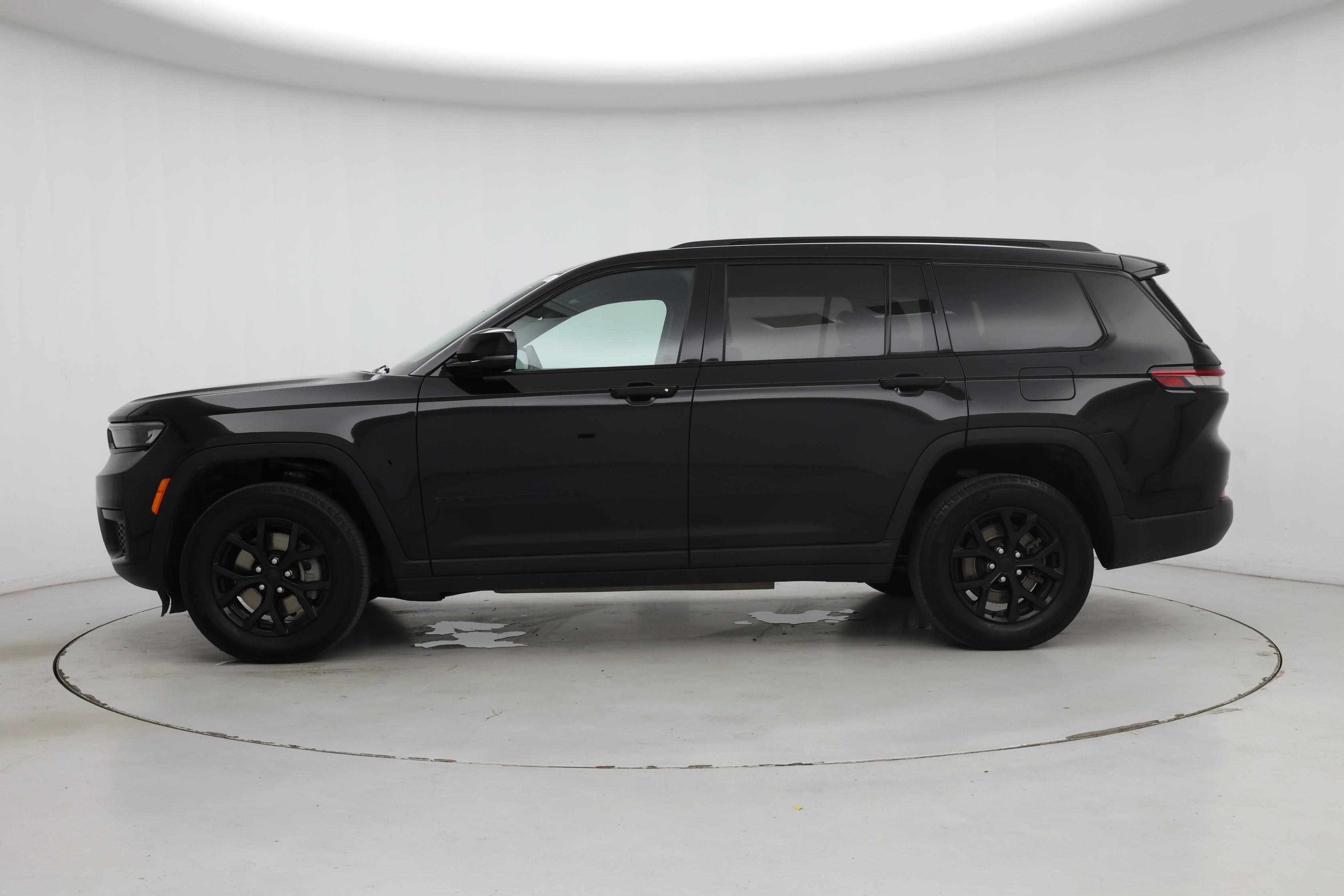 Thumbnail: 2024 Jeep Grand Cherokee L - 3