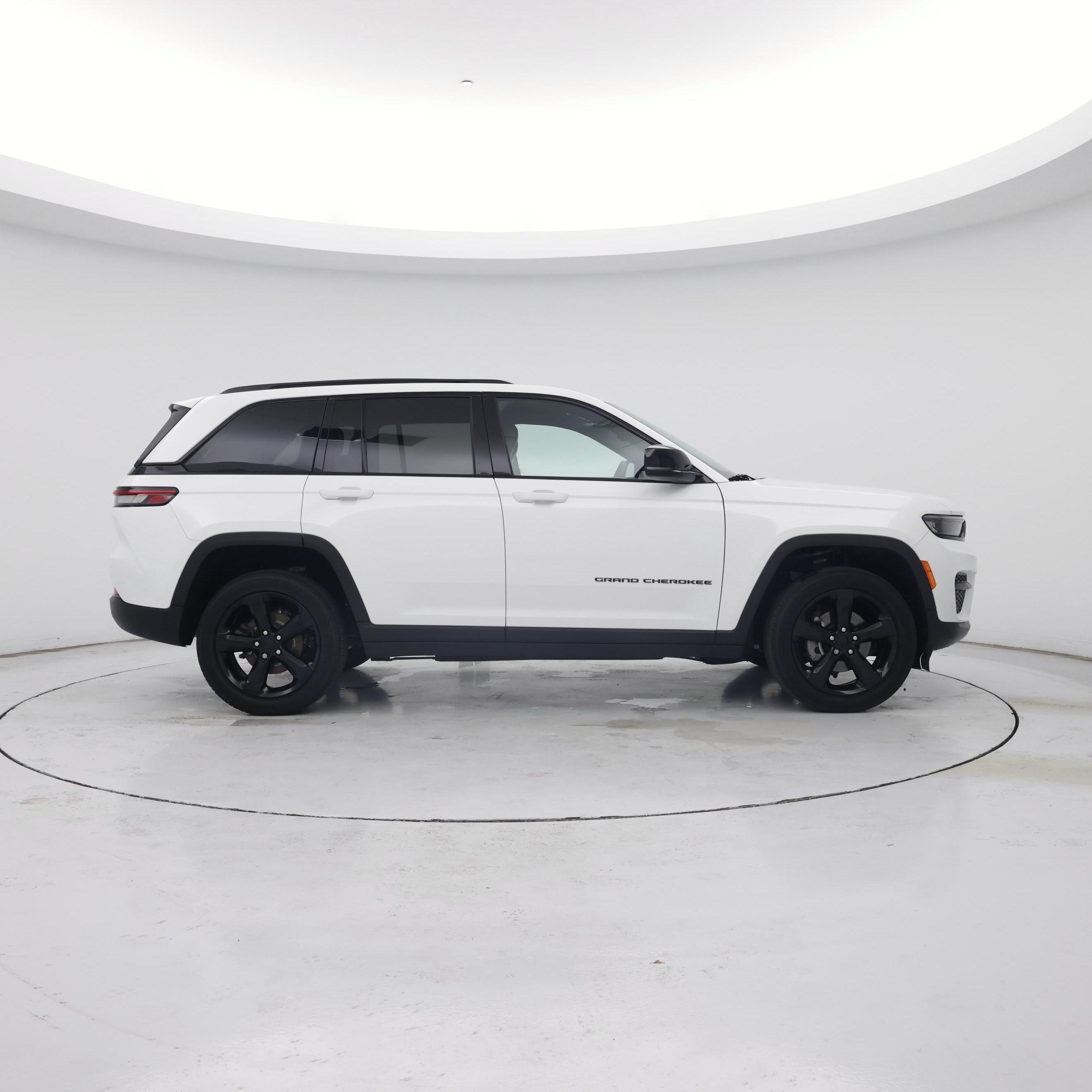 Thumbnail: 2024 Jeep Grand Cherokee - 7