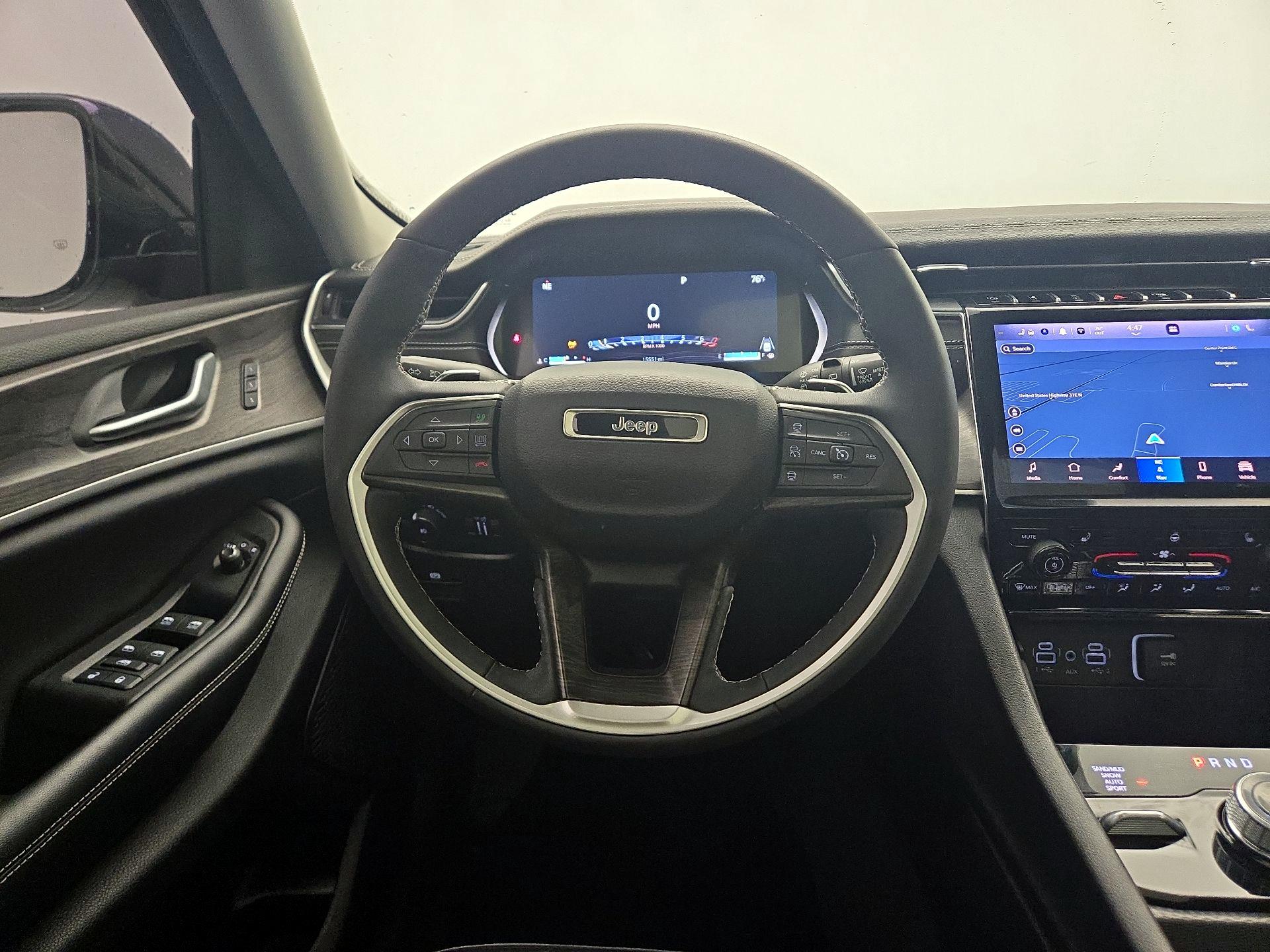Thumbnail: 2024 Jeep Grand Cherokee - 10