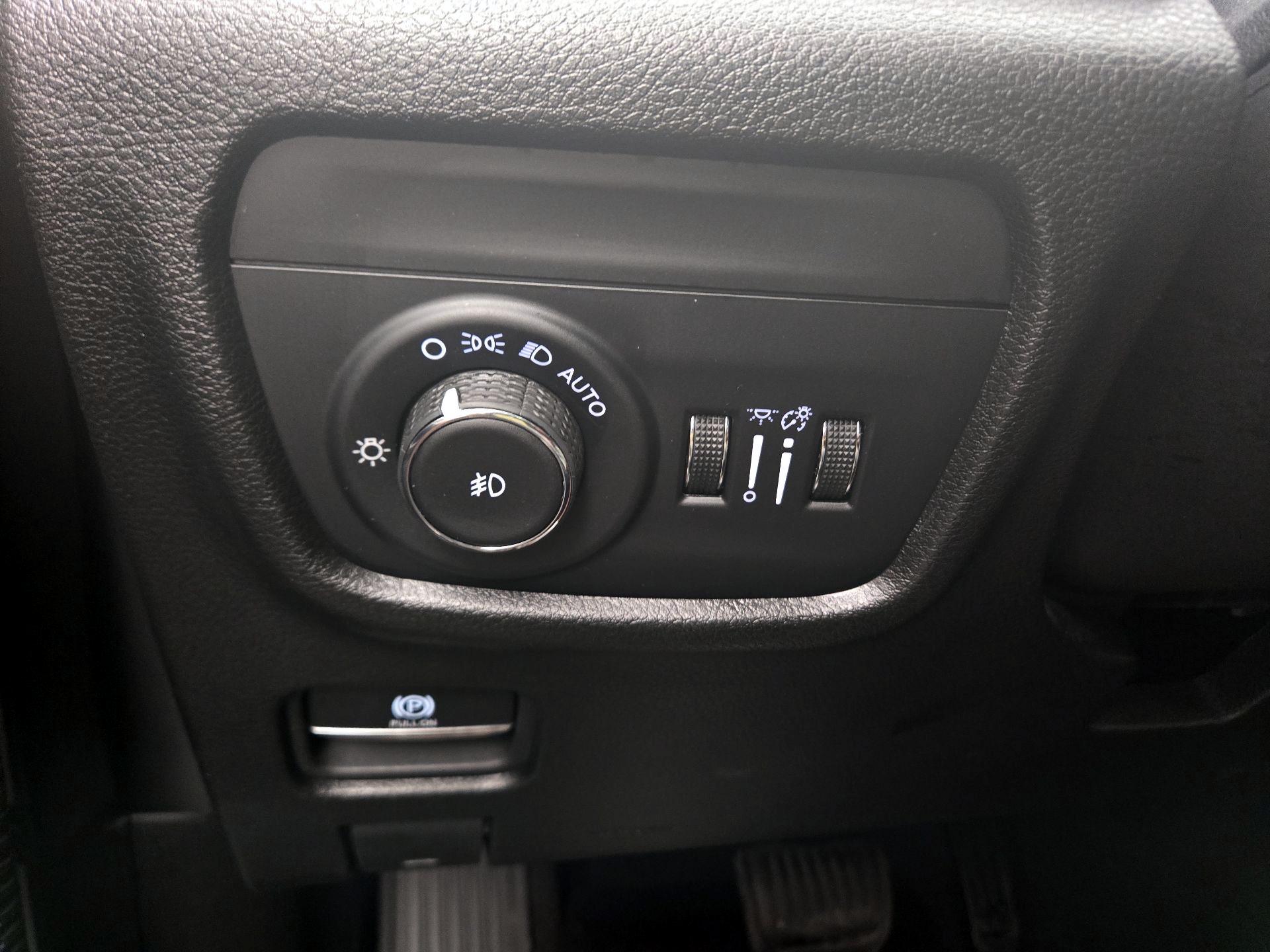 Thumbnail: 2024 Jeep Grand Cherokee - 13