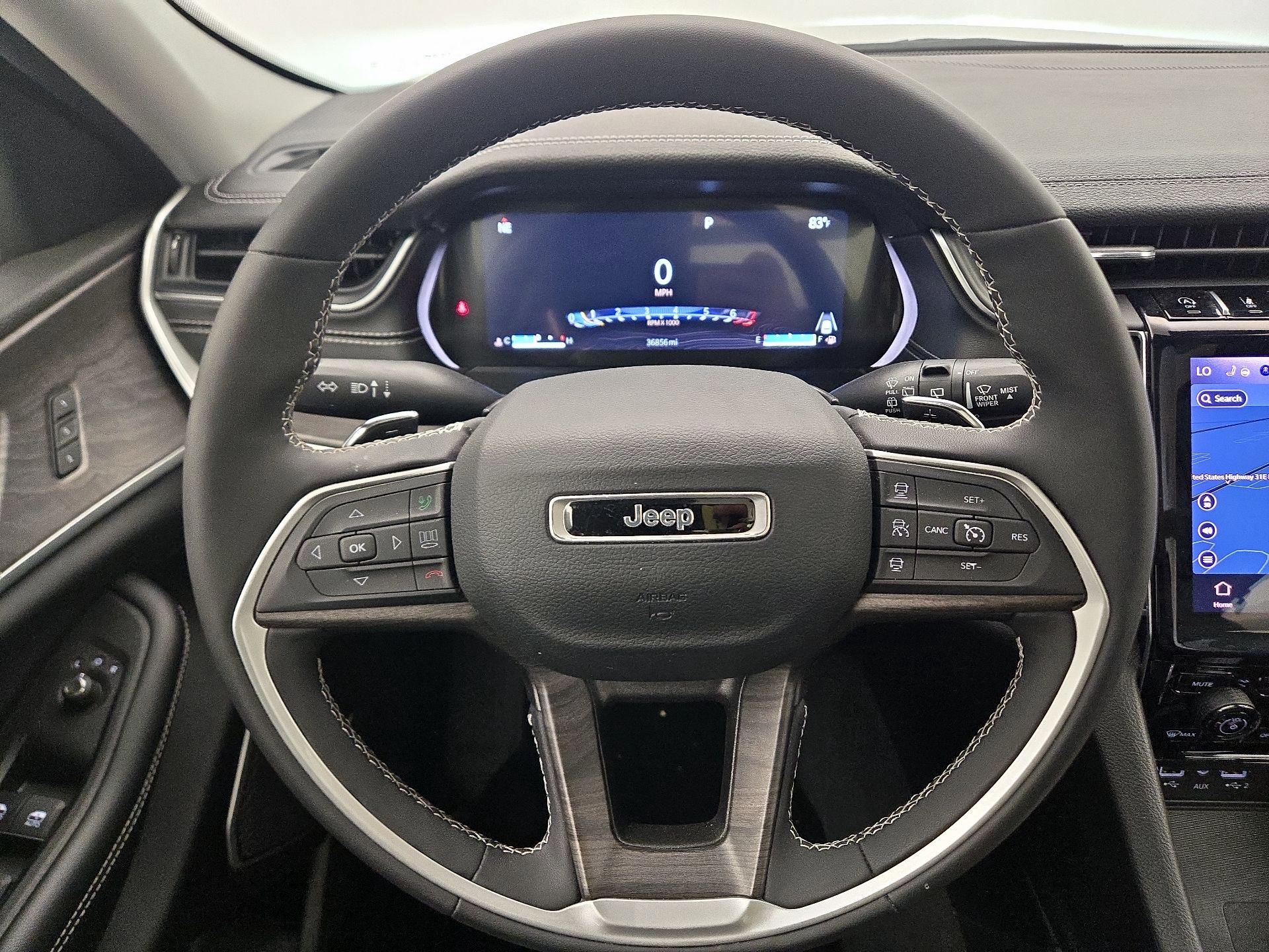Thumbnail: 2024 Jeep Grand Cherokee - 10