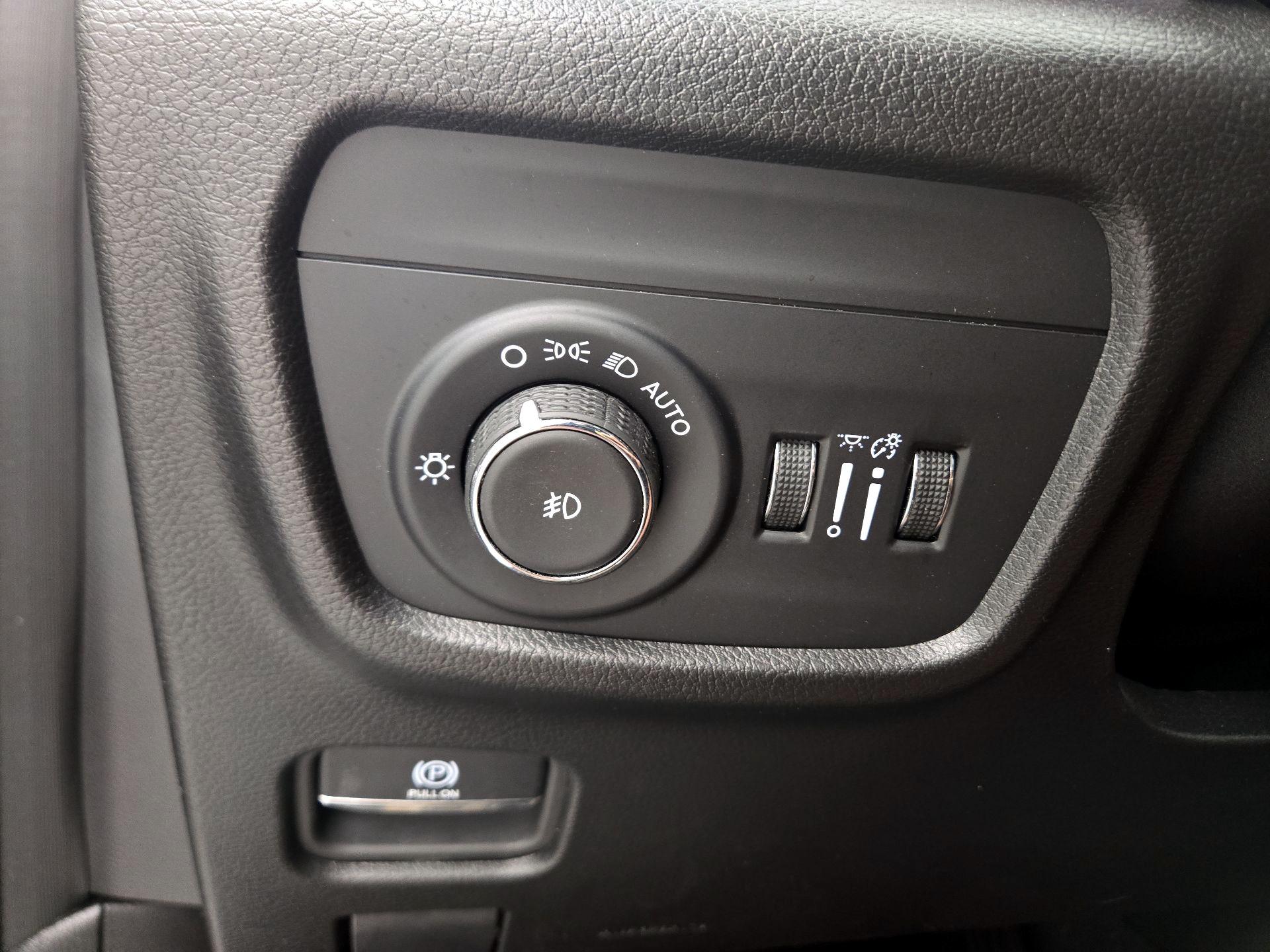 Thumbnail: 2024 Jeep Grand Cherokee - 13