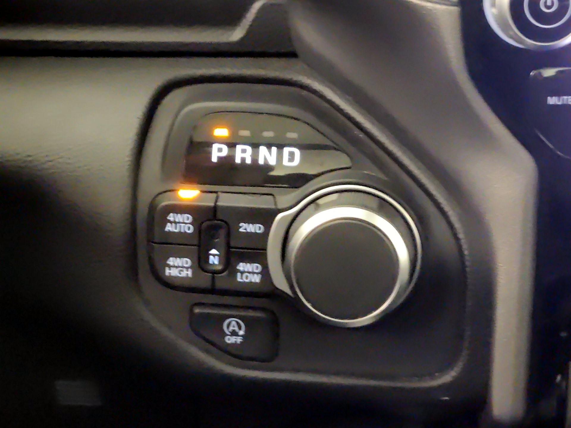 Thumbnail: 2025 RAM 1500 - 17
