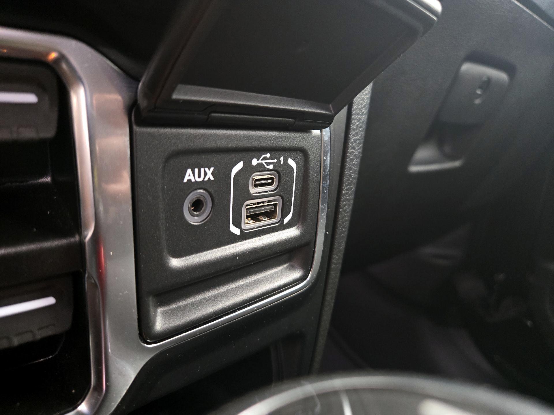 Thumbnail: 2024 Jeep Wrangler - 18