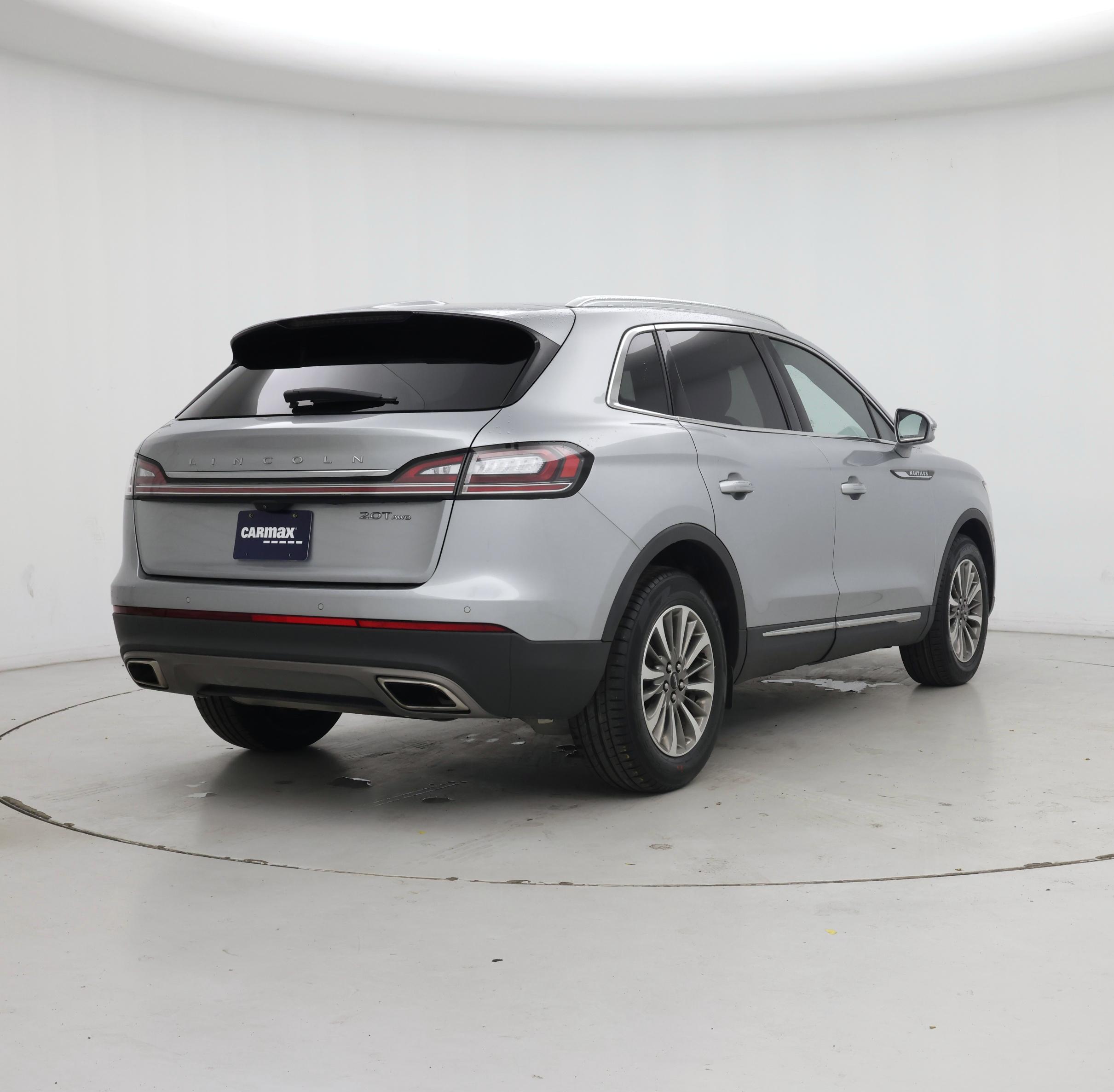 Thumbnail: 2020 Lincoln Nautilus - 8