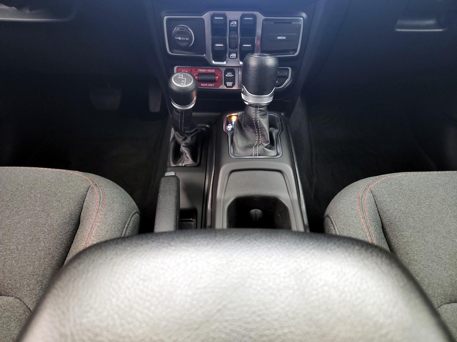 Thumbnail: 2024 Jeep Wrangler - 18