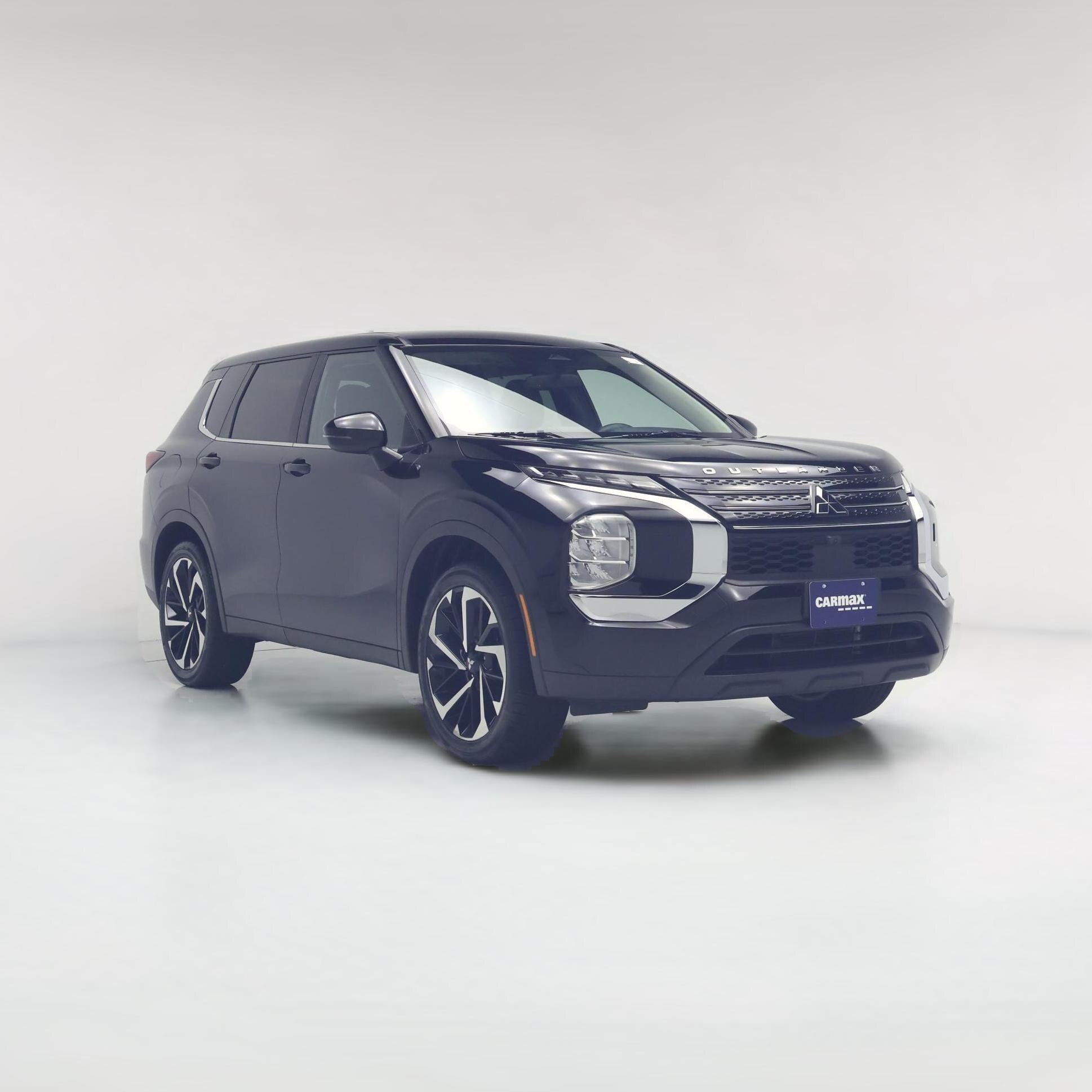 Thumbnail: 2022 Mitsubishi Outlander - 1