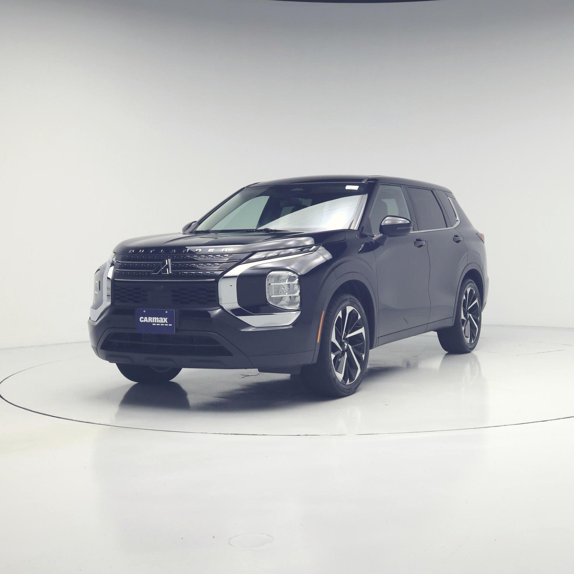 Thumbnail: 2022 Mitsubishi Outlander - 4