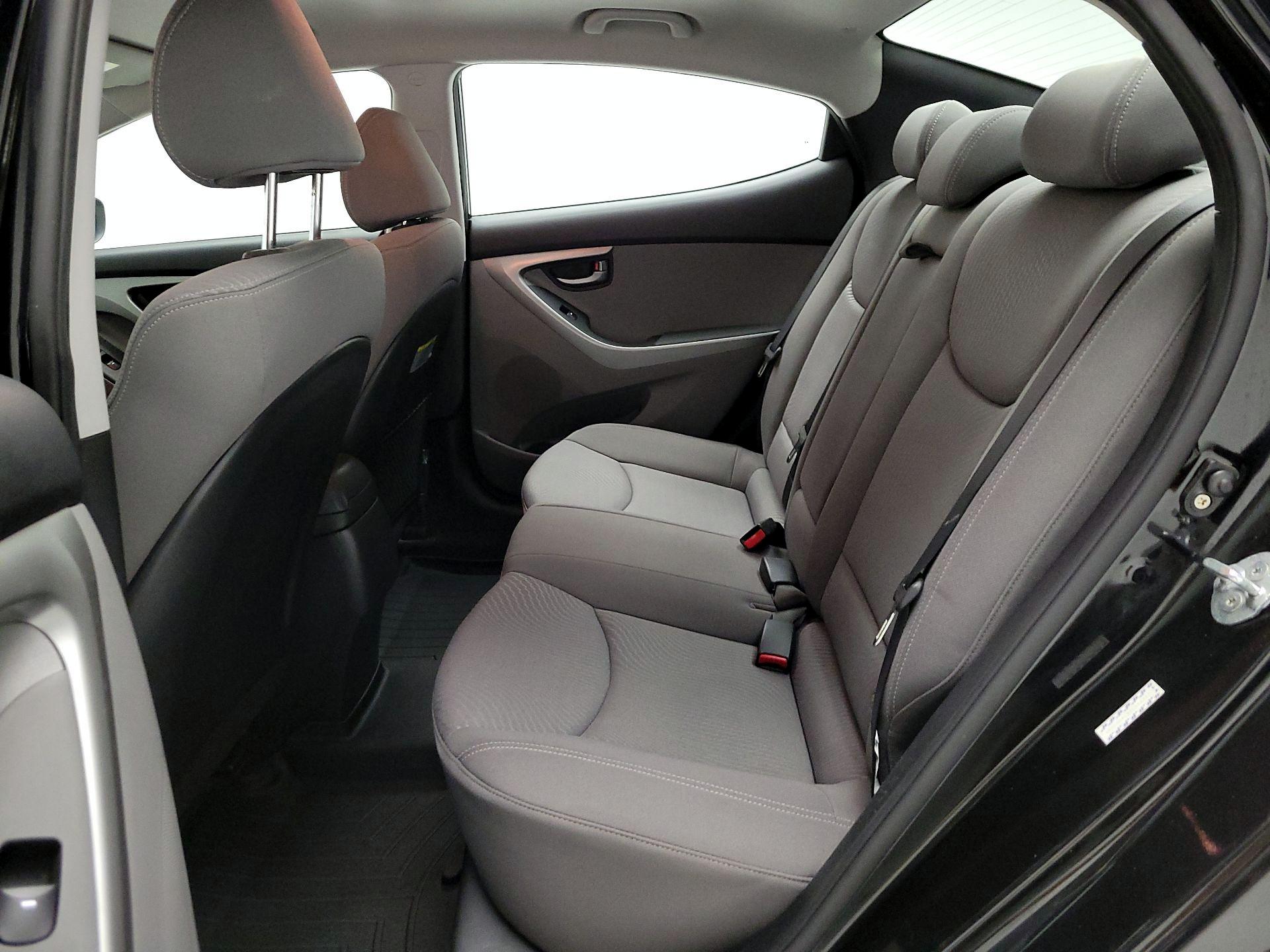 Thumbnail: 2016 Hyundai Elantra - 18