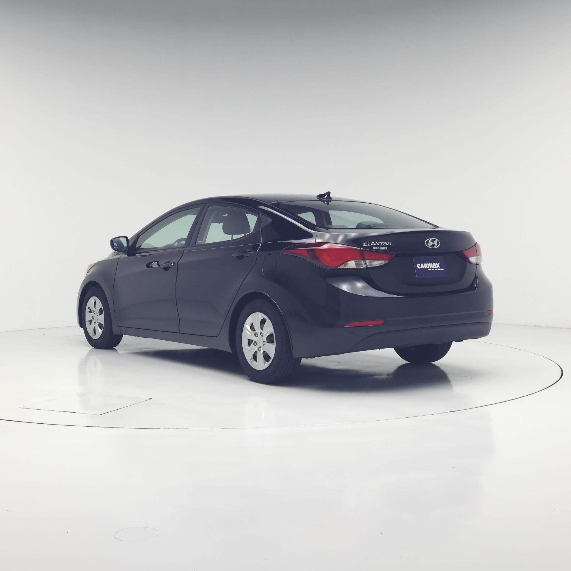 Thumbnail: 2016 Hyundai Elantra - 2