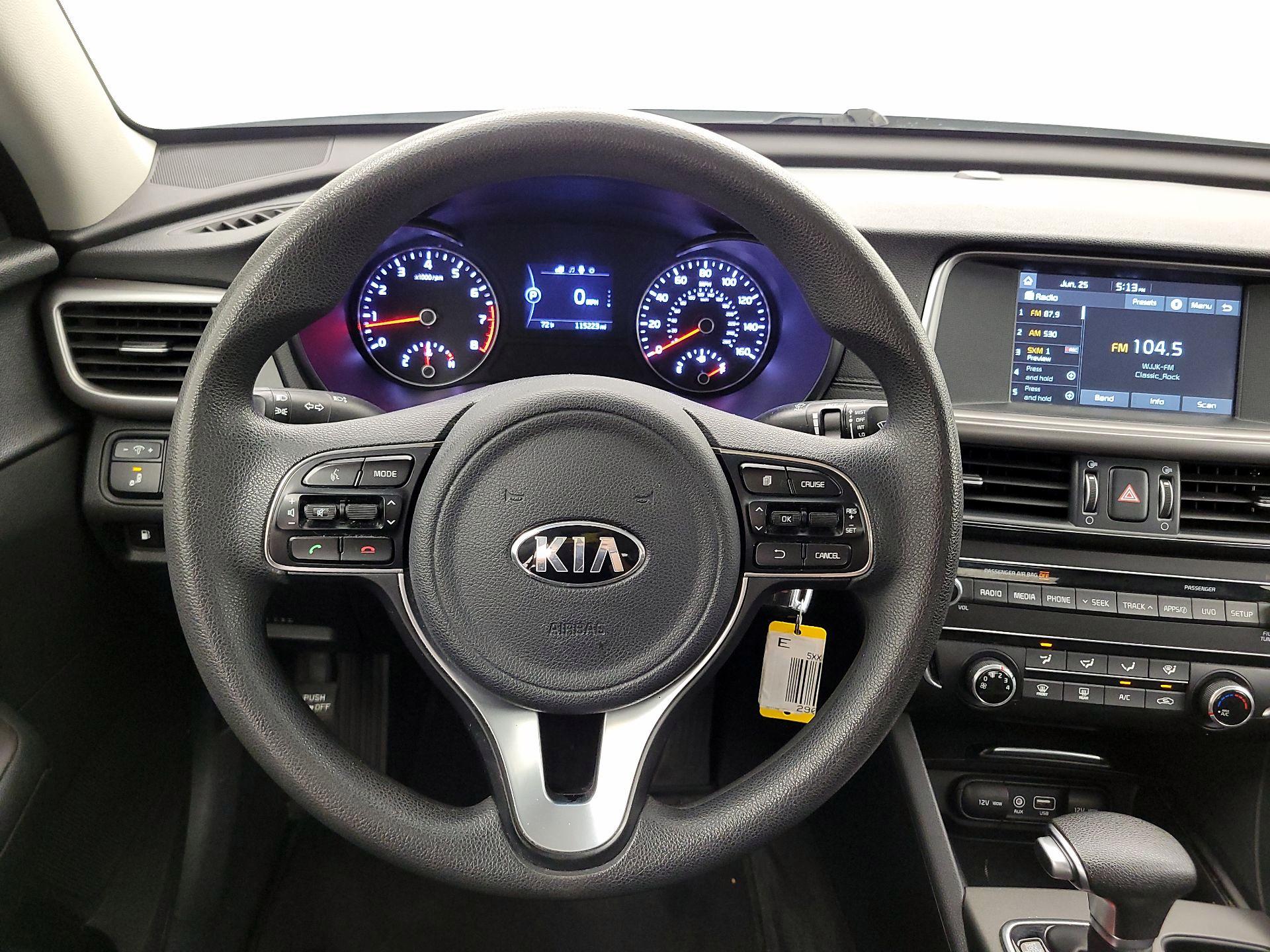 Thumbnail: 2018 Kia Optima - 10