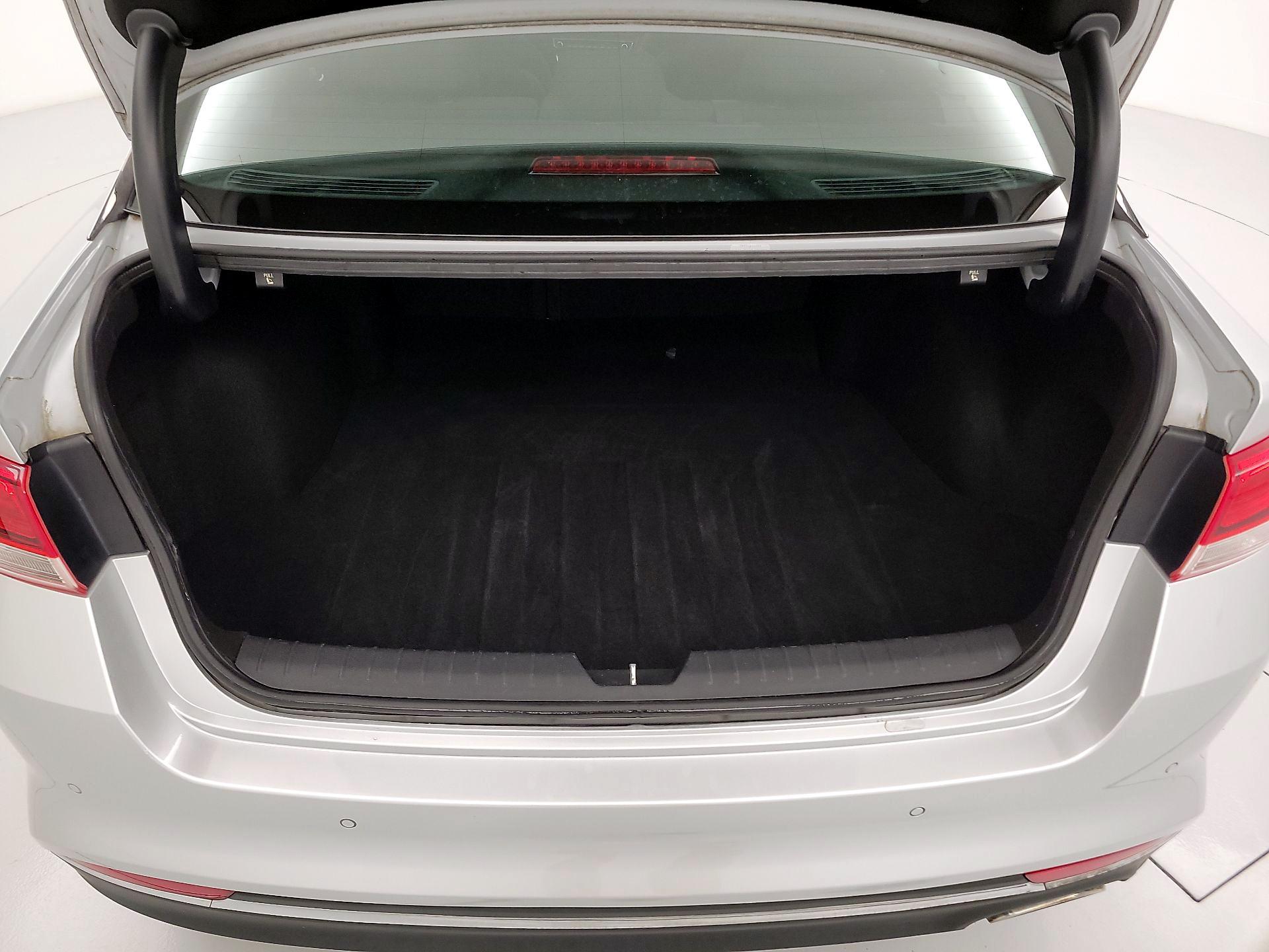 Thumbnail: 2018 Kia Optima - 20