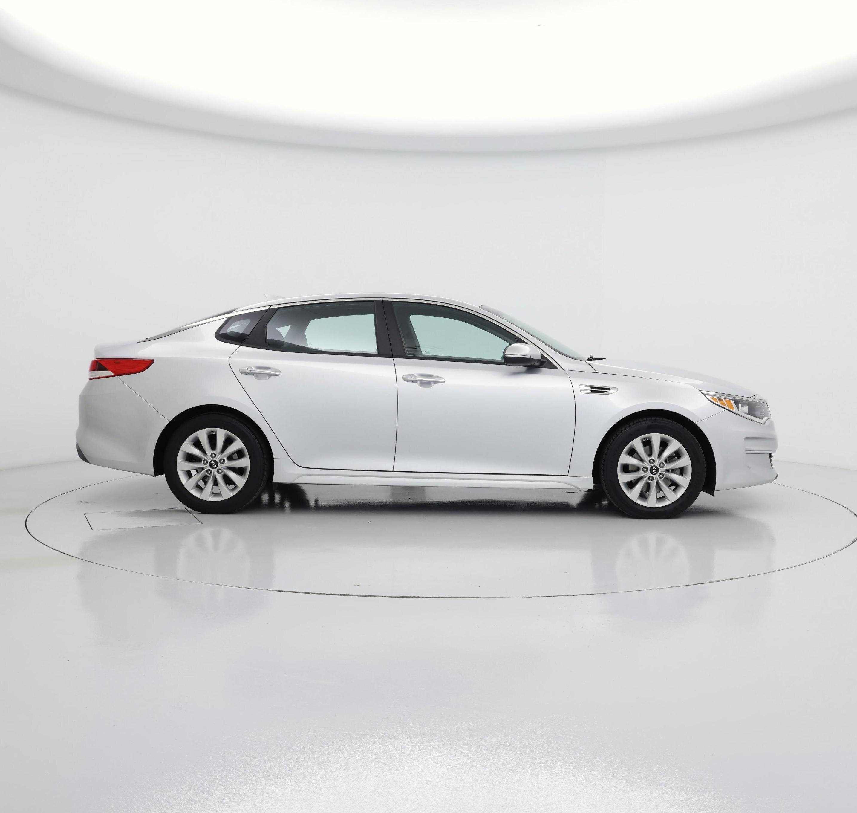 Thumbnail: 2018 Kia Optima - 7
