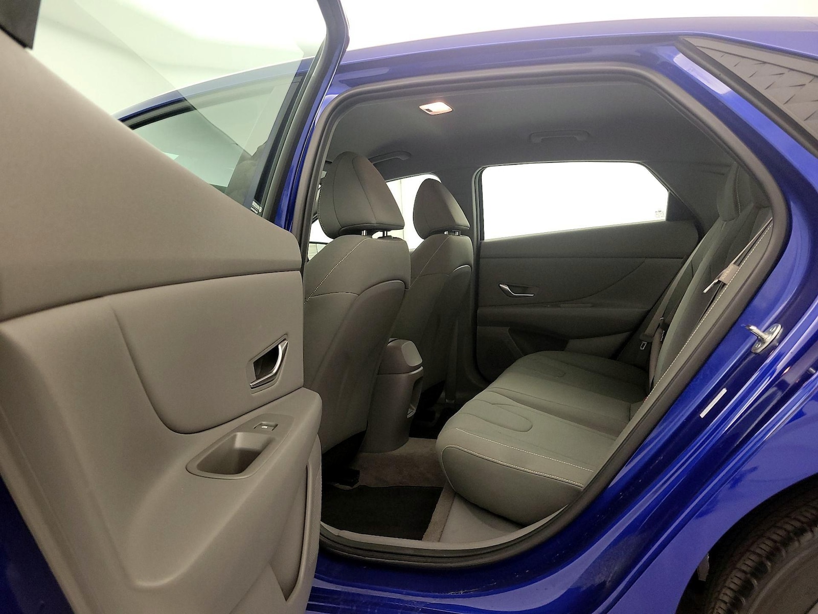 2025 Hyundai Elantra SEL - Photo 20