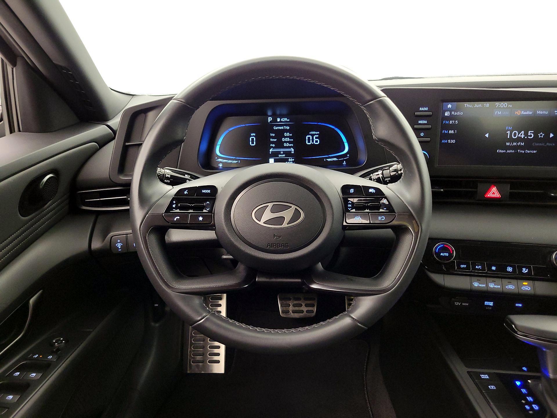 Thumbnail: 2025 Hyundai Elantra - 10