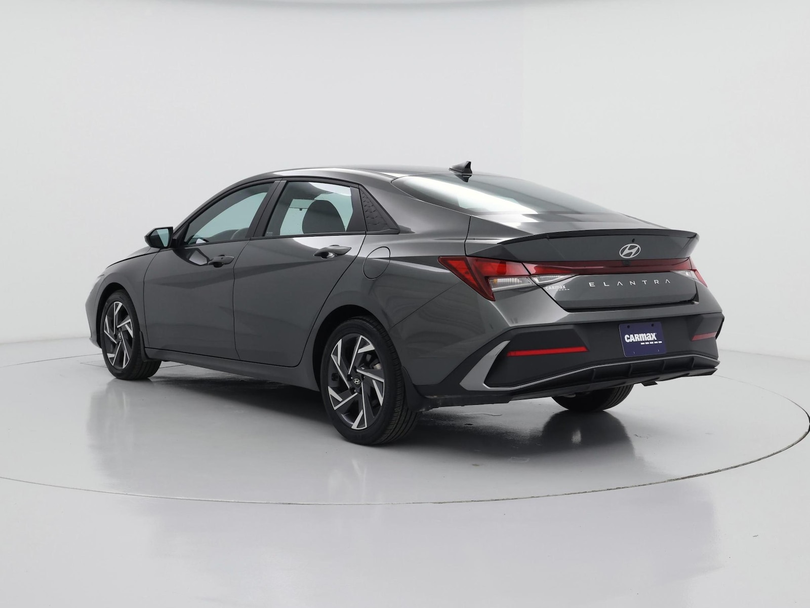 2025 Hyundai Elantra SEL - Photo 3